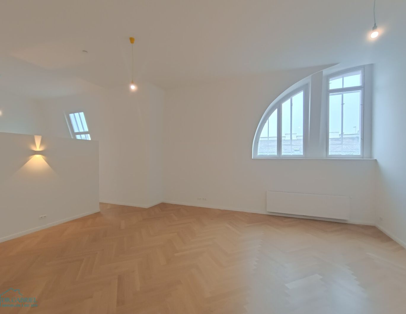 TOLLE LOFT-WOHNUNG - NÄHE THEOBALDGASSE - AB SOFORT VERFÜGBAR