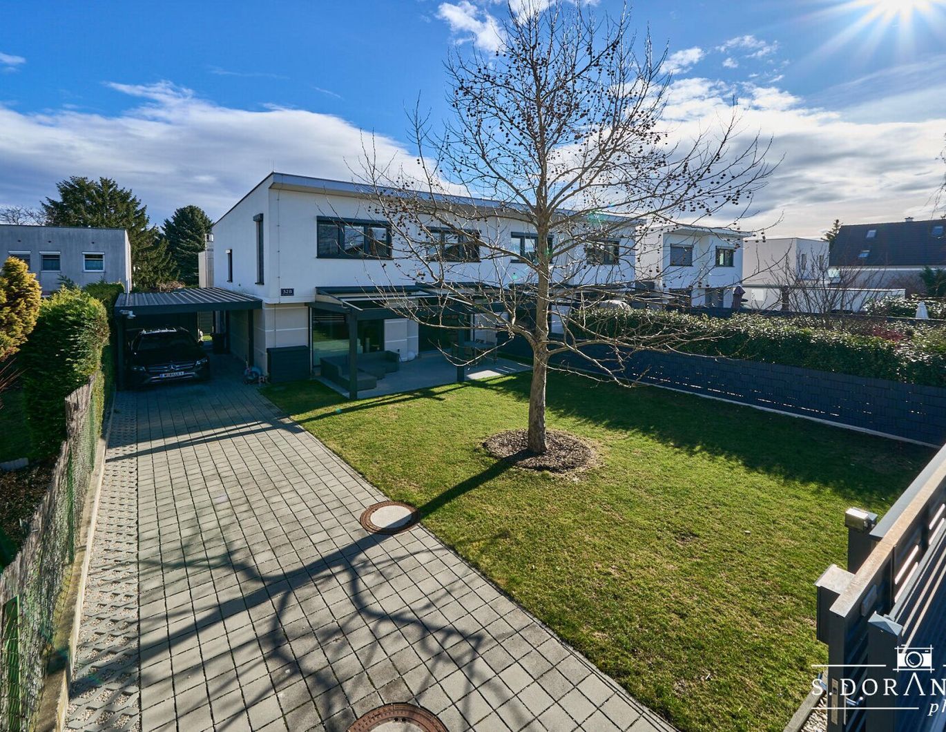 NEU! ++ HOCHWERTIGES EINFAMILIENHAUS ++ GARTEN ++ KELLER ++ TERRASSE ++ CARPORT ++ 1210 WIEN ++