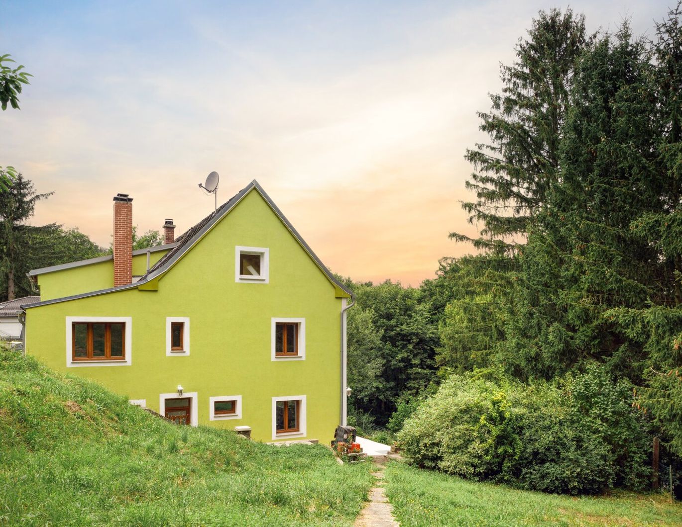 SUPER ANGEBOT!!! 6-Zimmer-Haus in 1140 Wien zu einem unschlagbaren Preis + ENTWICKLUNGSMÖGLIHKEIT!!!