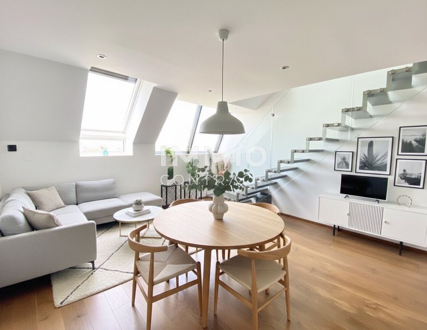 TRAUM Dachgeschoßwohnung mit Terrasse 2 Küchen 2 Bäder!- DREAM 2 bedroom rooftop apartment + terrace