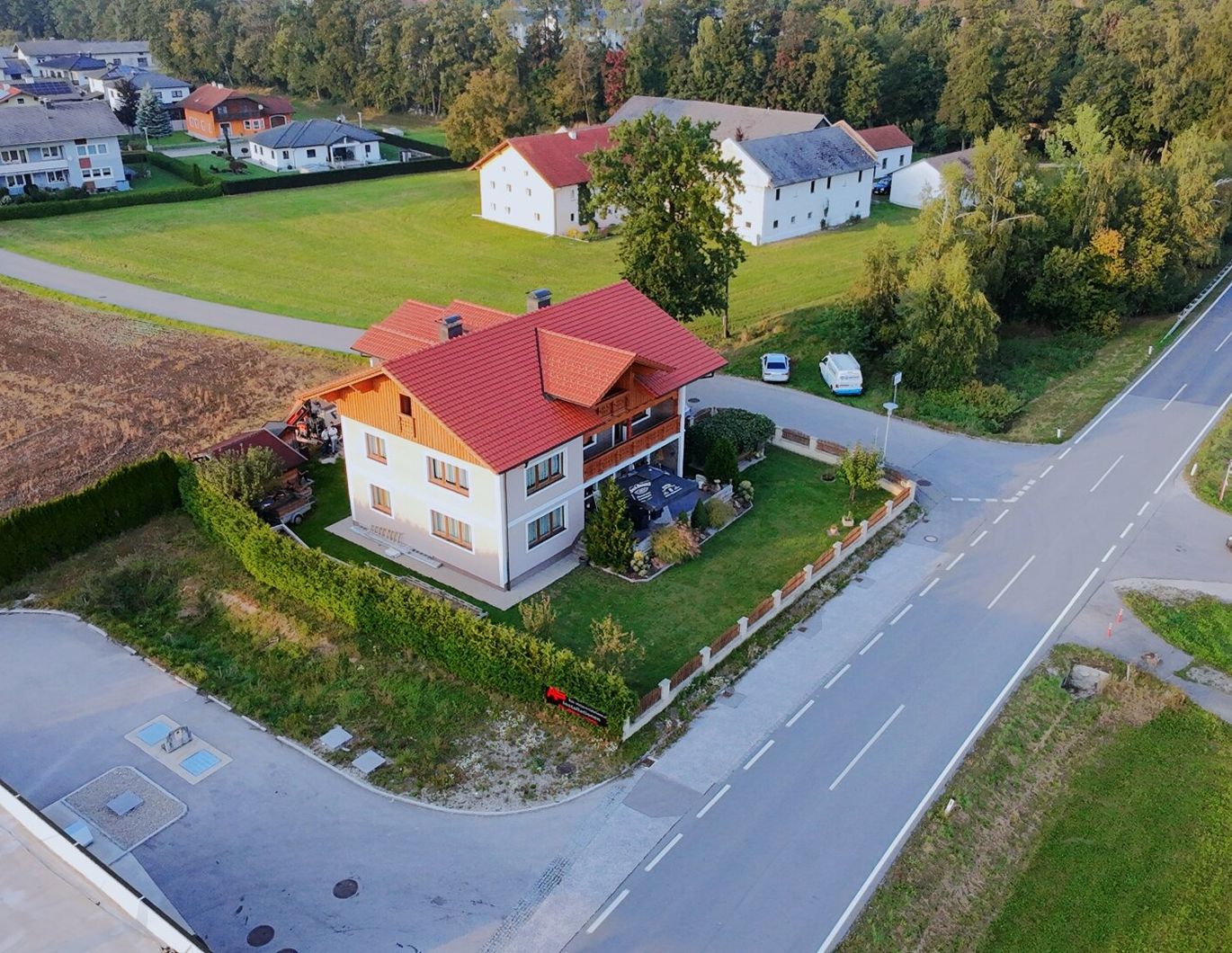 Traumhaftes Mehrfamilienhaus in Mauerkirchen - Ihr neues Zuhause wartet!