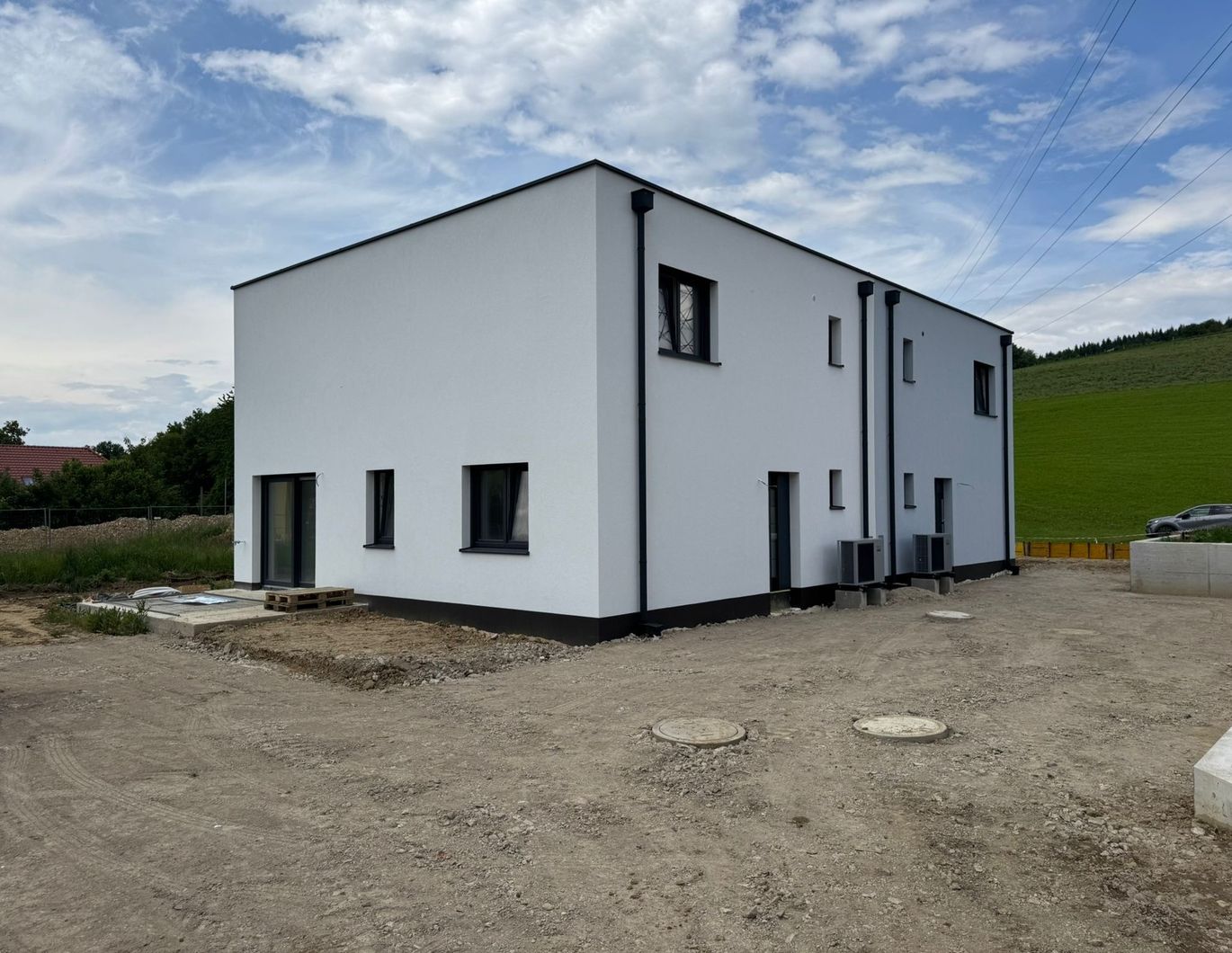 Energieeffiziente Doppelhaushälfte in Top-Lage mit Hochwertiger Bauqualität (Top 1)