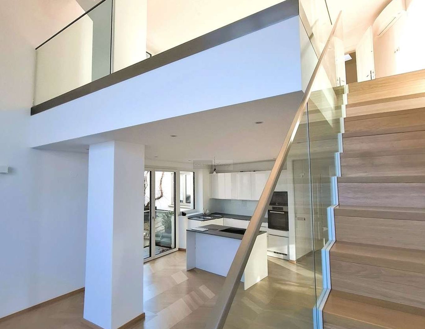 Wohnen und Arbeiten in Luxus-Maisonette am Rudolfsplatz (2 Eingänge) - VIDEO verfügbar!