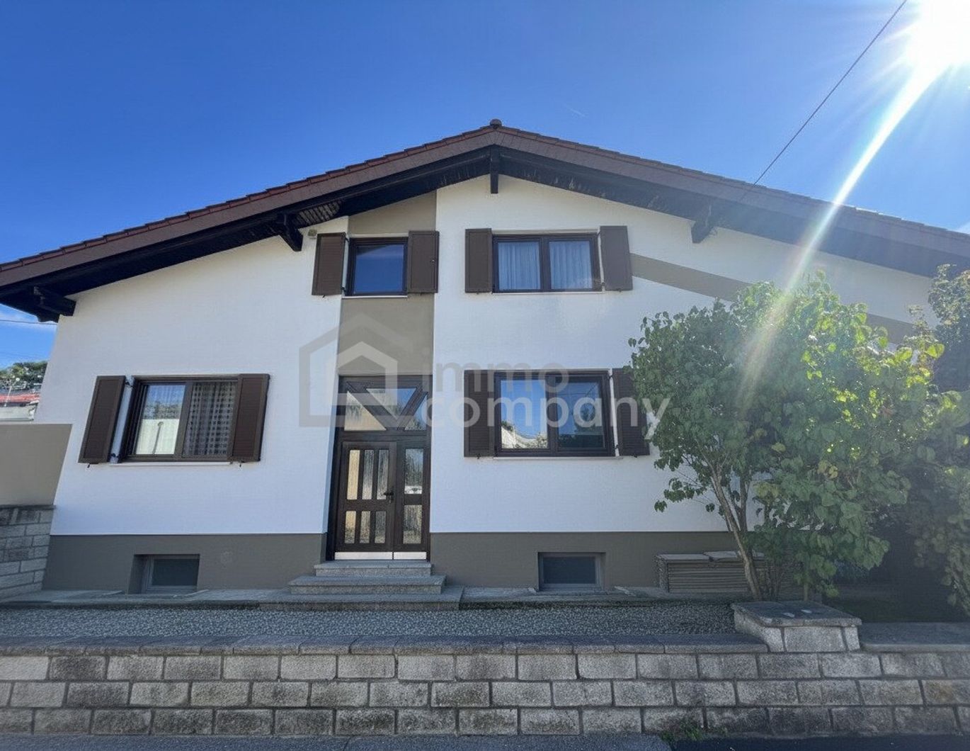 Zweifamilienhaus zwischen Linz und Wels mit Garten und Pool