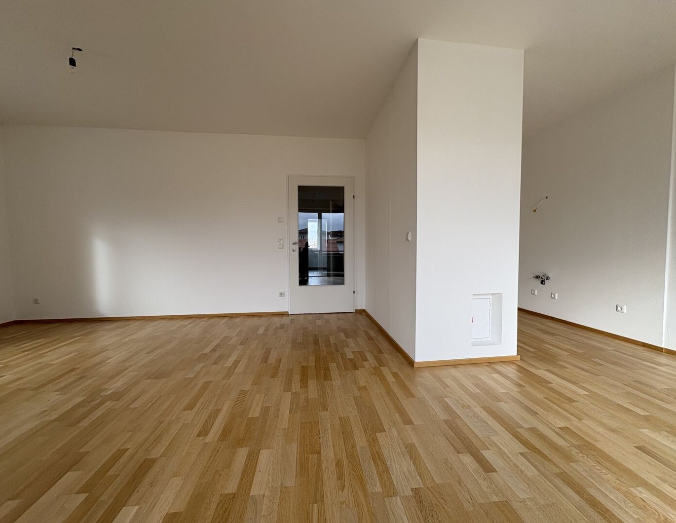 Helle 3-Zimmer Wohnung mit Loggia und Balkon