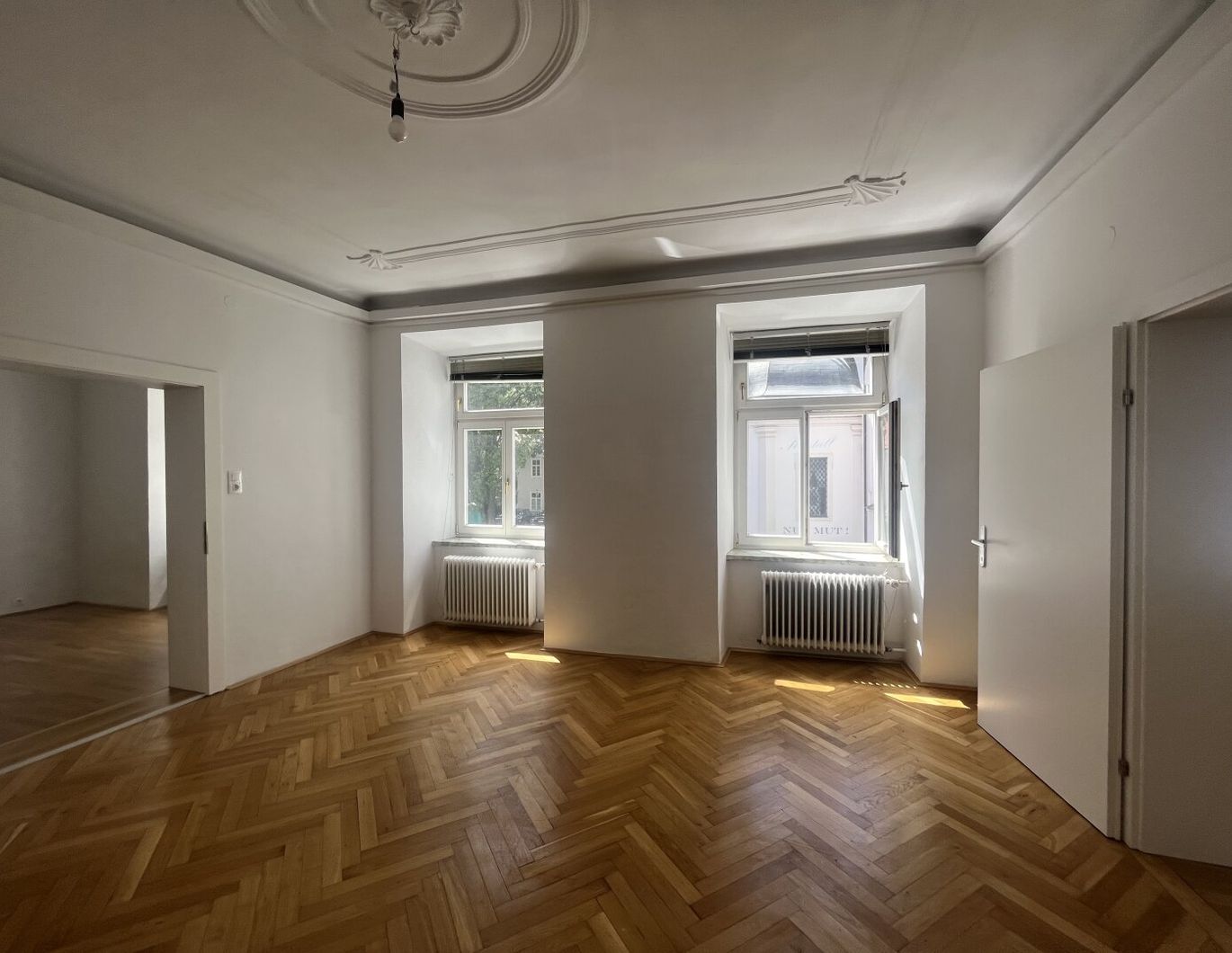 Sonnendurchflutete 4-Zimmer-Wohnung in beliebter und hipper Lage nahe der Innenstadt - Provisionsfrei