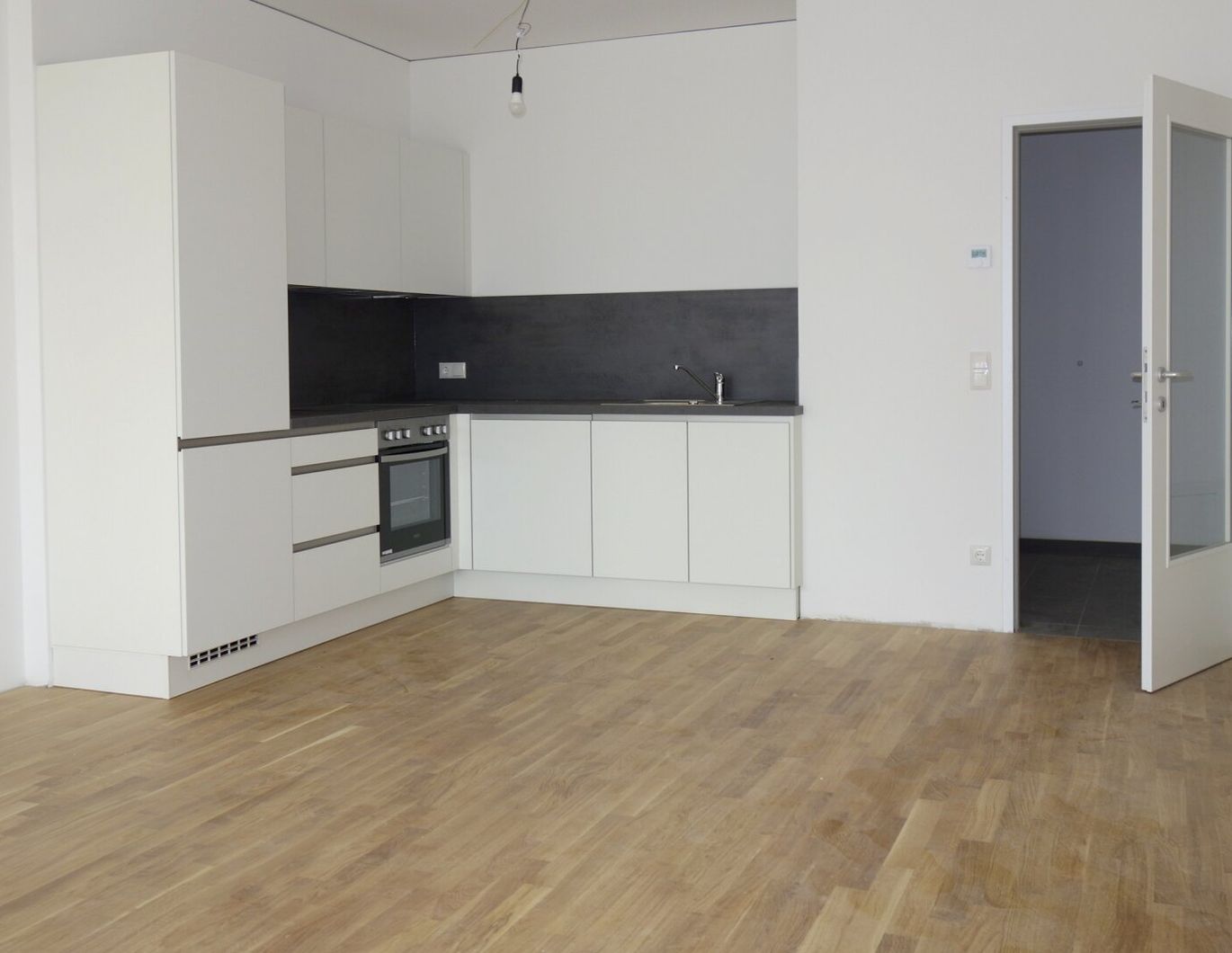 Tolle 2 Zimmerwohnung mit Loggia im Zentrum