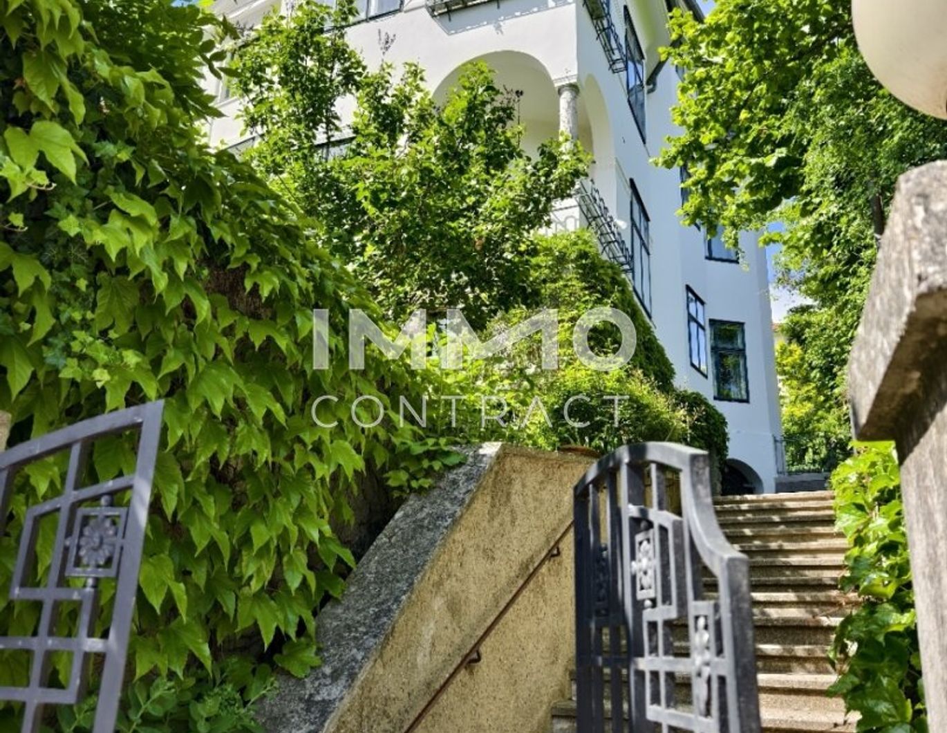 Sonnige Familien-Wohnung mit traumhaftem Blick ins Grüne