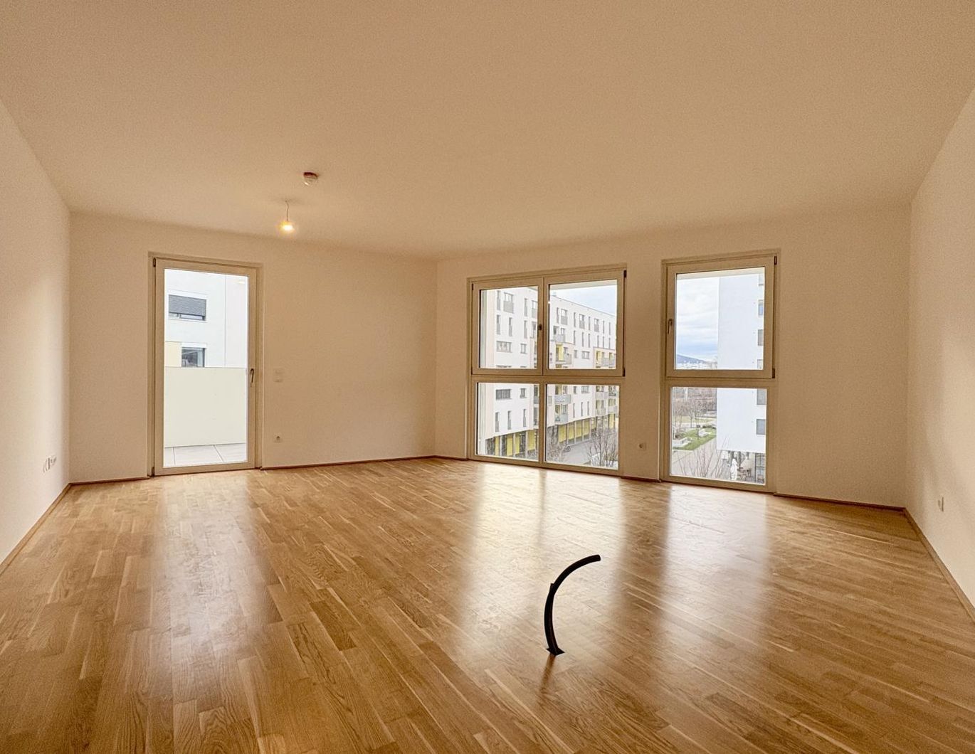 Platz für die ganze Familie - 4-Zimmer-Gartenwohnung mit Terrasse!