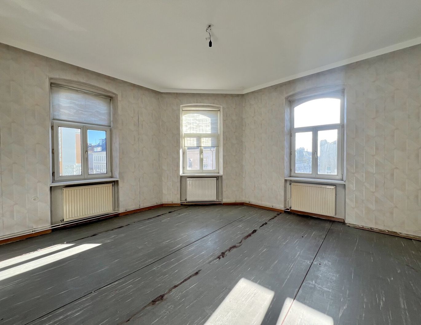 Schöne Eckwohnung Nähe Meiselmarkt