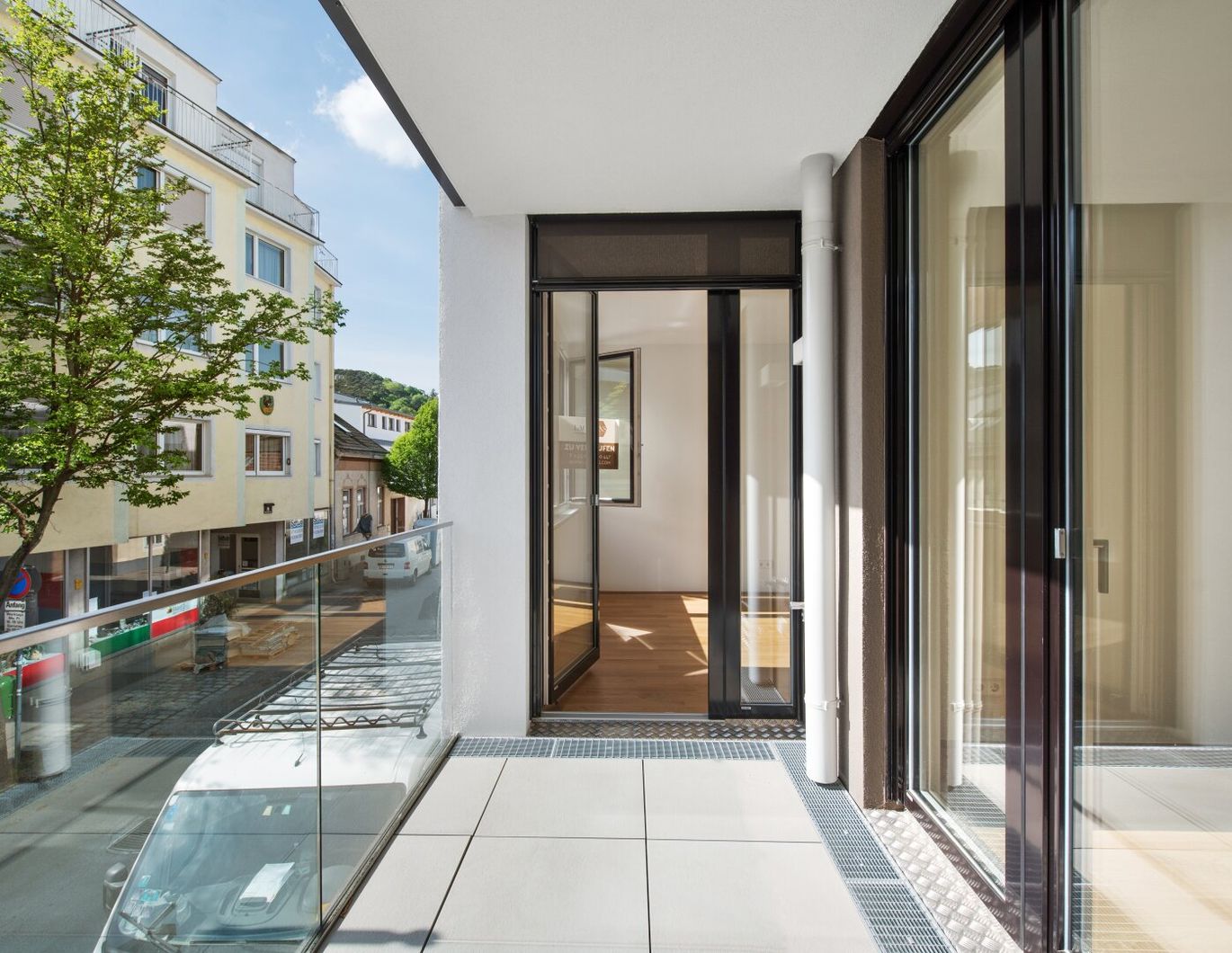 Baujahr 2018 - Neusiedler Straße mit Garagenstellplatz, DRITTBEZUG