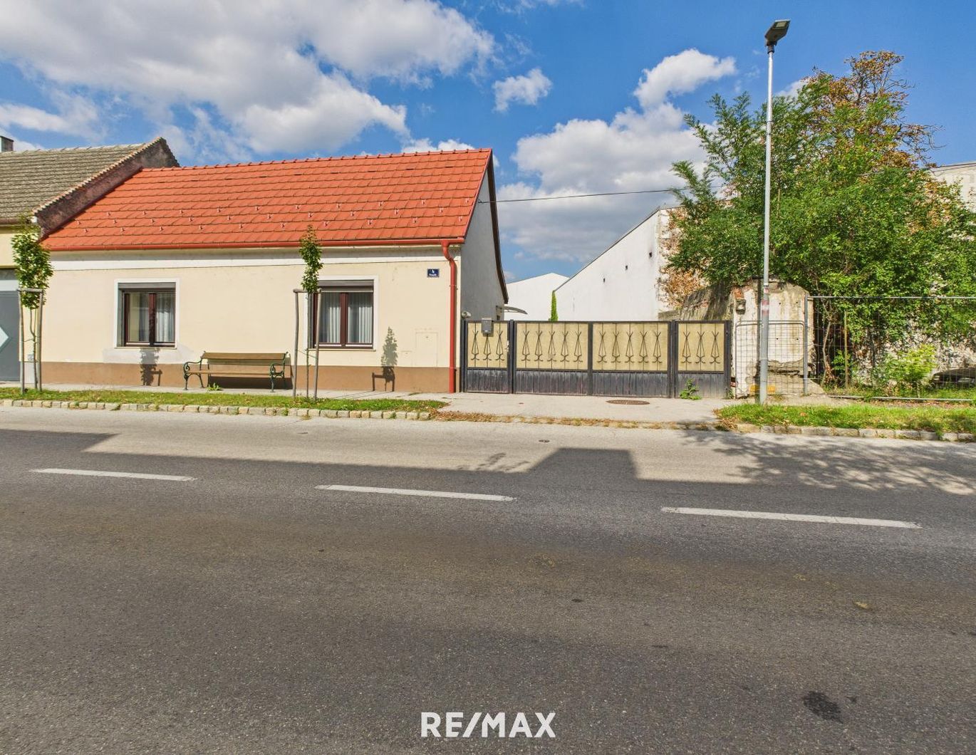 Illmitz - 2 Häuser mit Entwicklungspotenzial im Ortszentrum