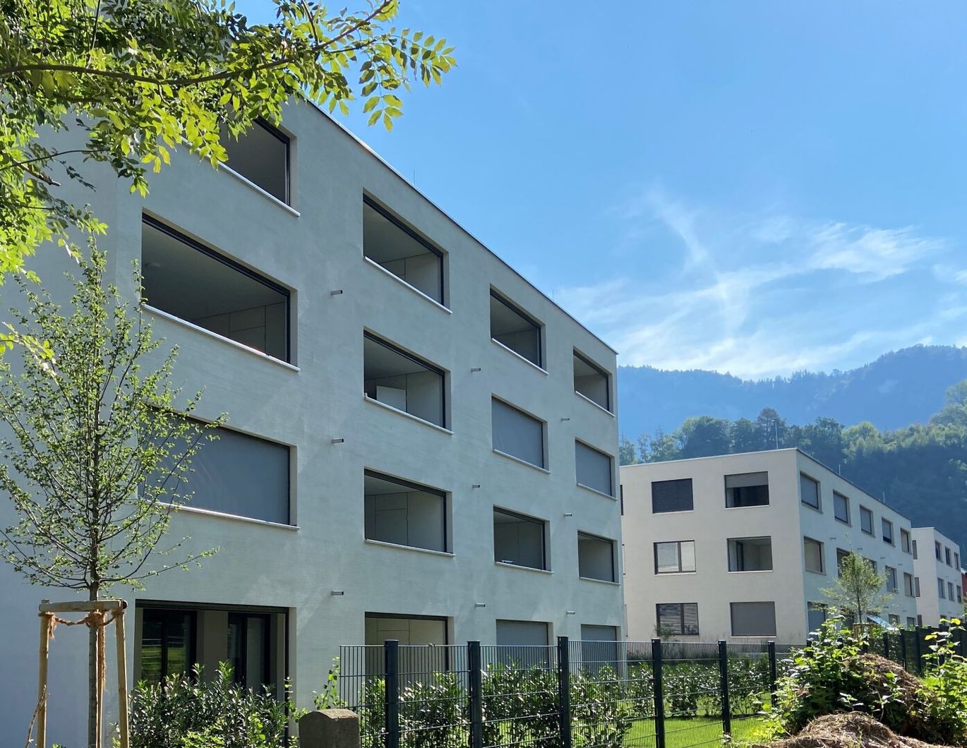 Erstklassige 3-Zimmer-Gartenwohnung mit 2 Tiefgaragenplätzen in Götzis zu vermieten!