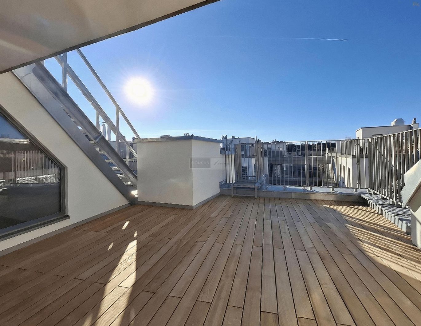 Exklusive Galerie-Maisonette mit 2 Terrassen beim Rochusmarkt - VIDEO verfügbar !