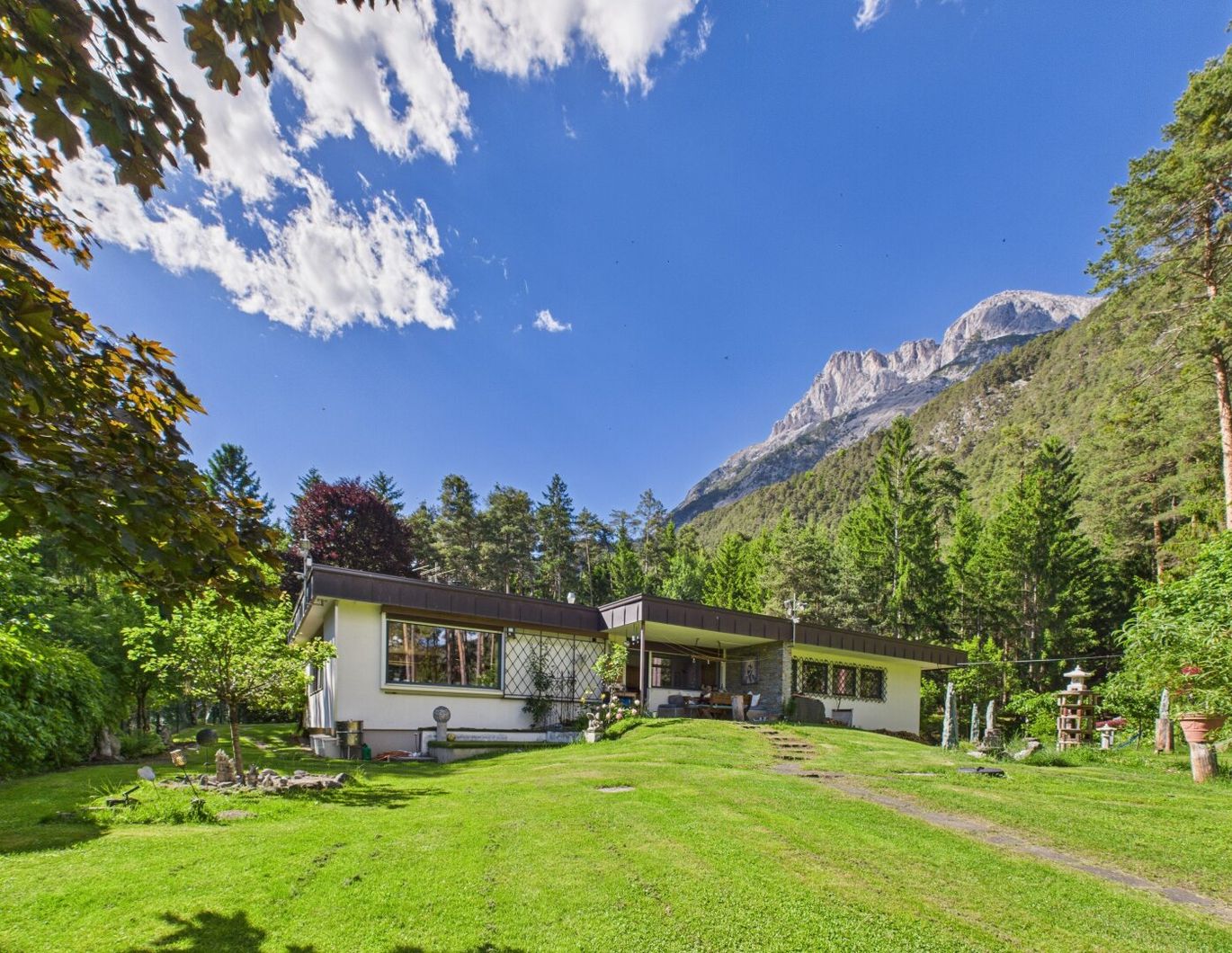 Privatsphäre pur: Luxuriöser Rückzugsort am Waldrand Telfs - INVESTMENT MIT WOHNRECHT