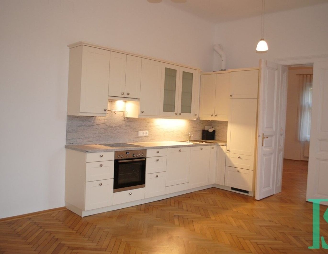 Nobel-moderne 2 Zimmer Wohnung mit KFZ-Abstellplatz