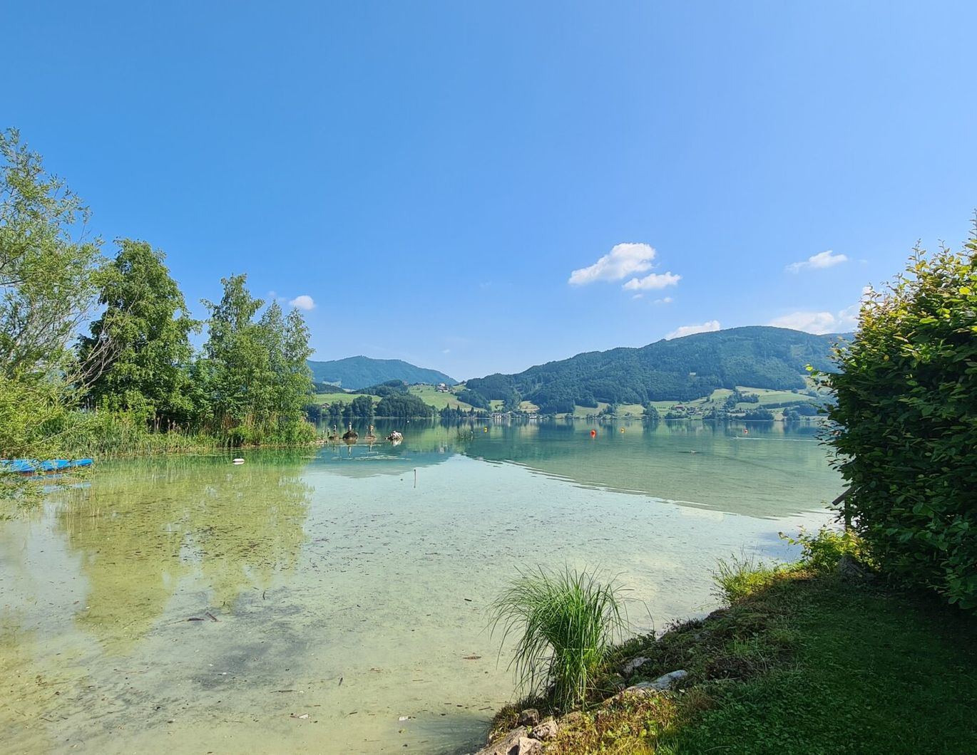 VILLA und BADEPLATZ am Mondsee