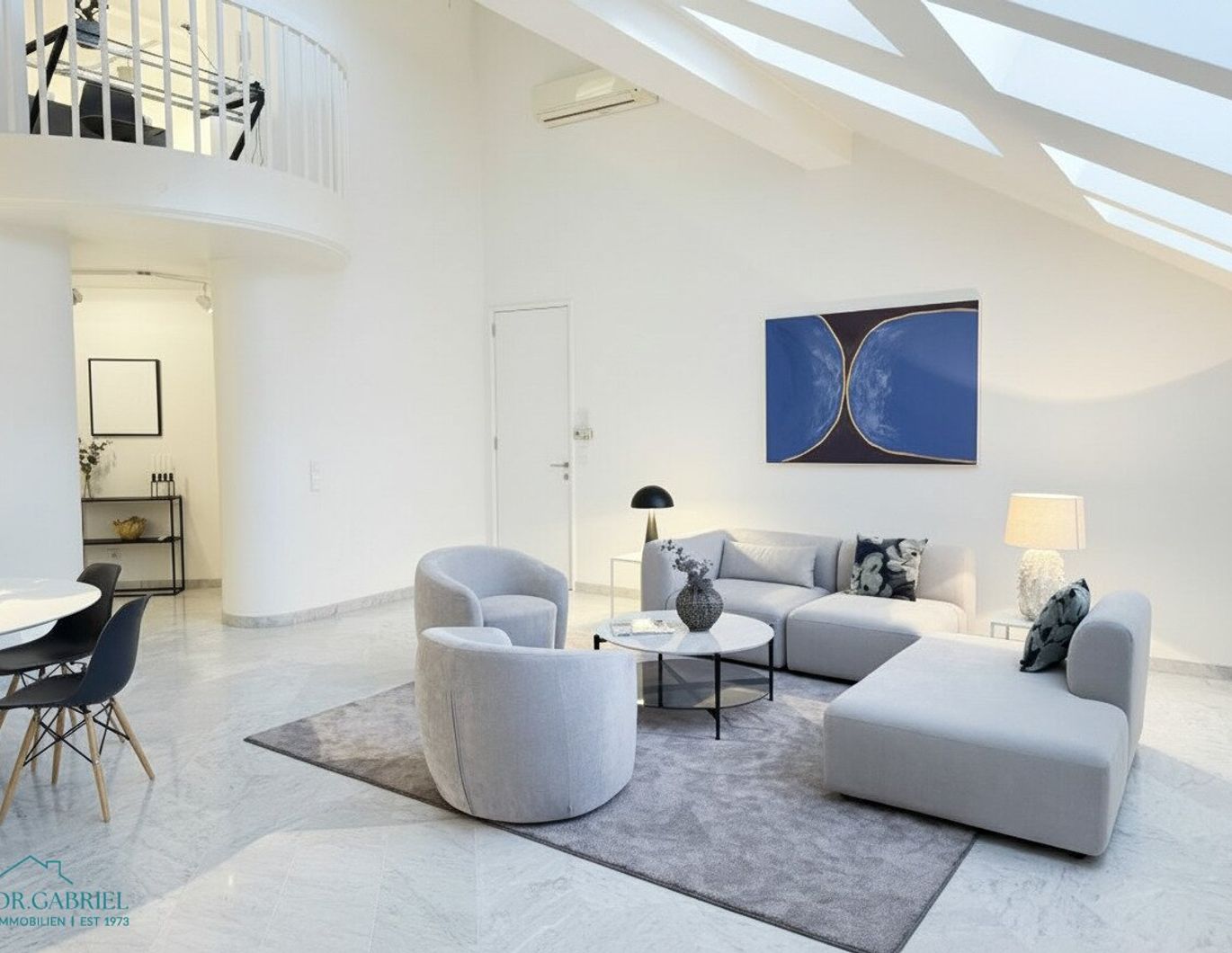 MÖBLIERTE TERRASSENMIETE- NÄHE STADTPARK