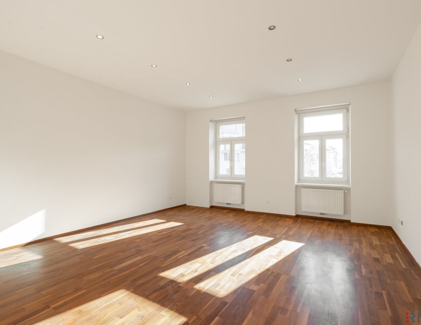 Südwestseitige Altbauwohnung mit baubewilligtem Balkon | Inkl. Küchenzeile | 3.OG | Nähe Matzleinsdorfer Platz (S-Bahn-Station und künftig U2-Station)
