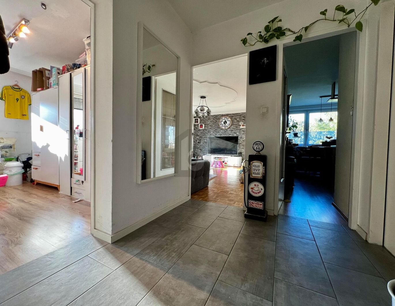 PRAKTISCH MIT BALKON IN BELIEBTER LAGE