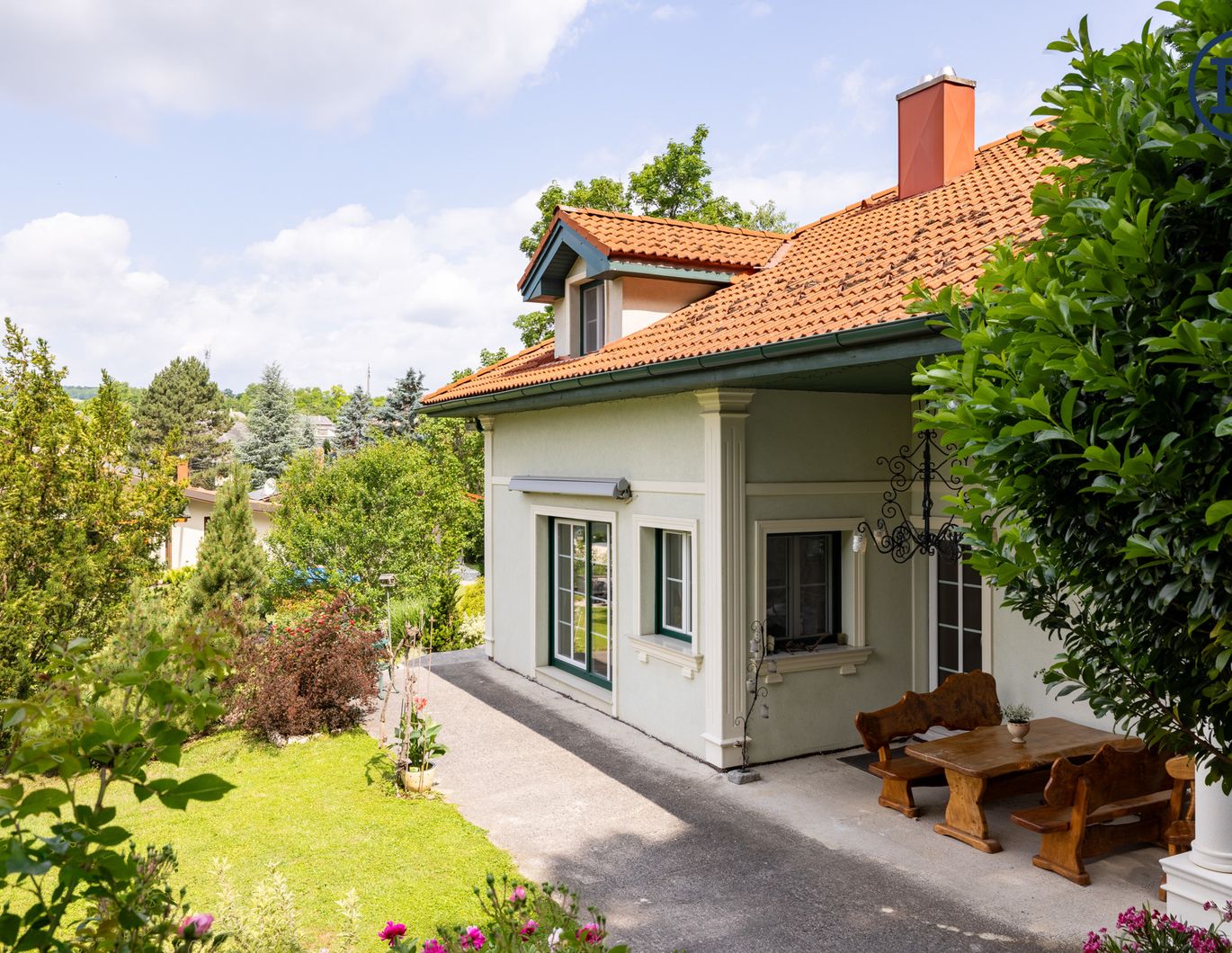 Ihr Zuhause der Ruhe - mit traumhafter Natur und gleichzeitig toller, schneller Anbindung.