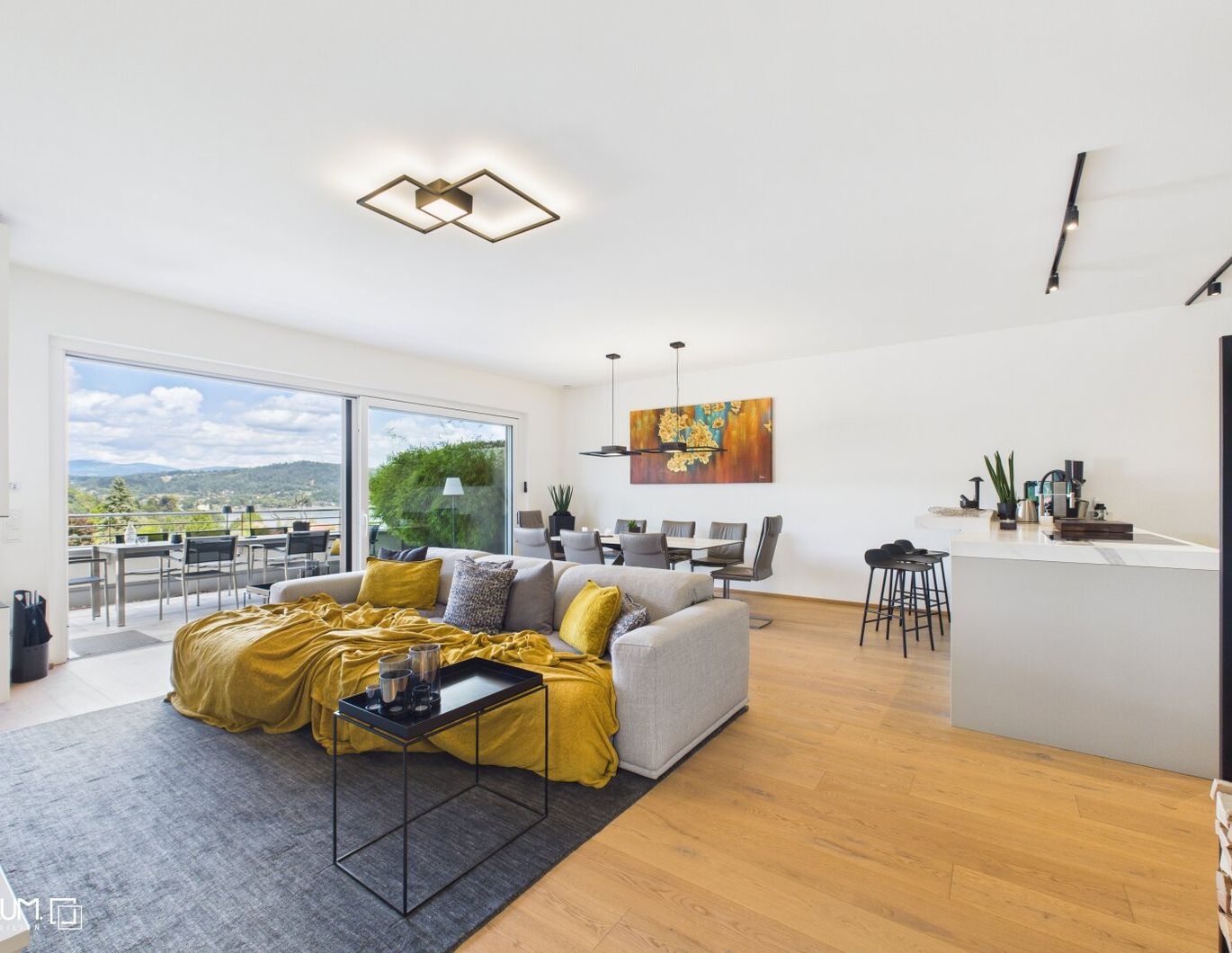 Penthouse mit Seeblick - Exklusives Wohnen in traumhafter Ruhelage am Wörthersee