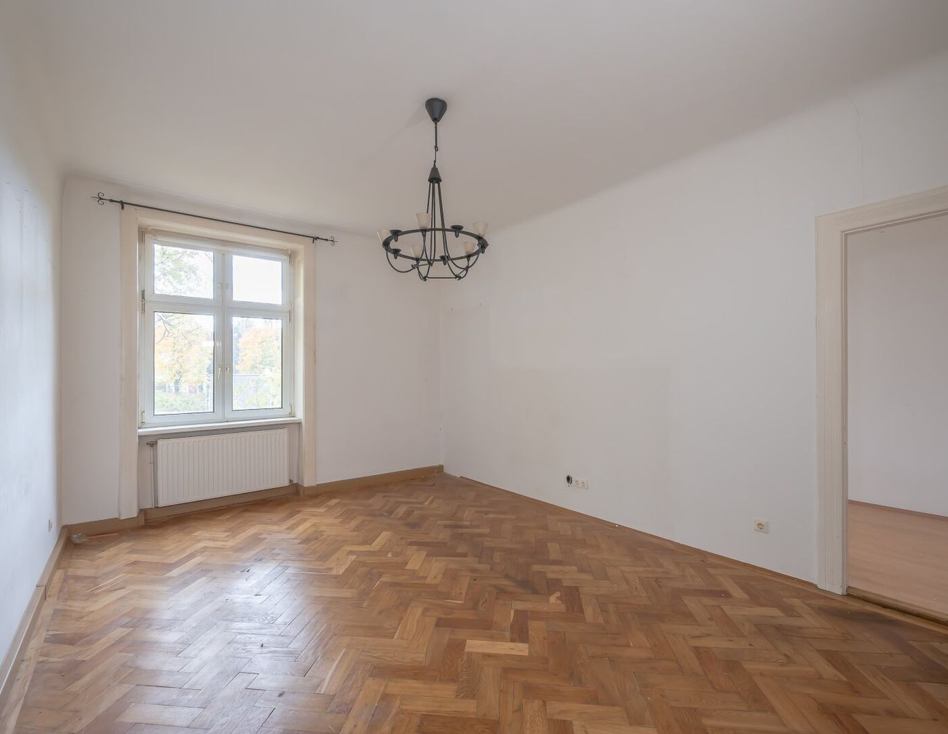 ++Fasangarten++ Altbau mit Potenzial - 2 Zimmer zum Sanieren