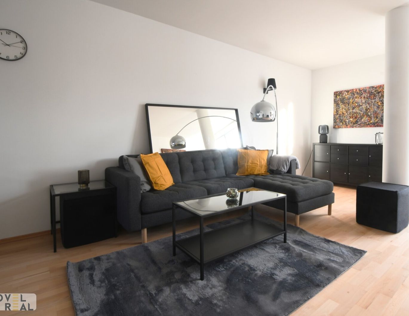 Jetzt Zuschlagen! Moderne voll möblierte 3-Zimmer-Wohnung .
