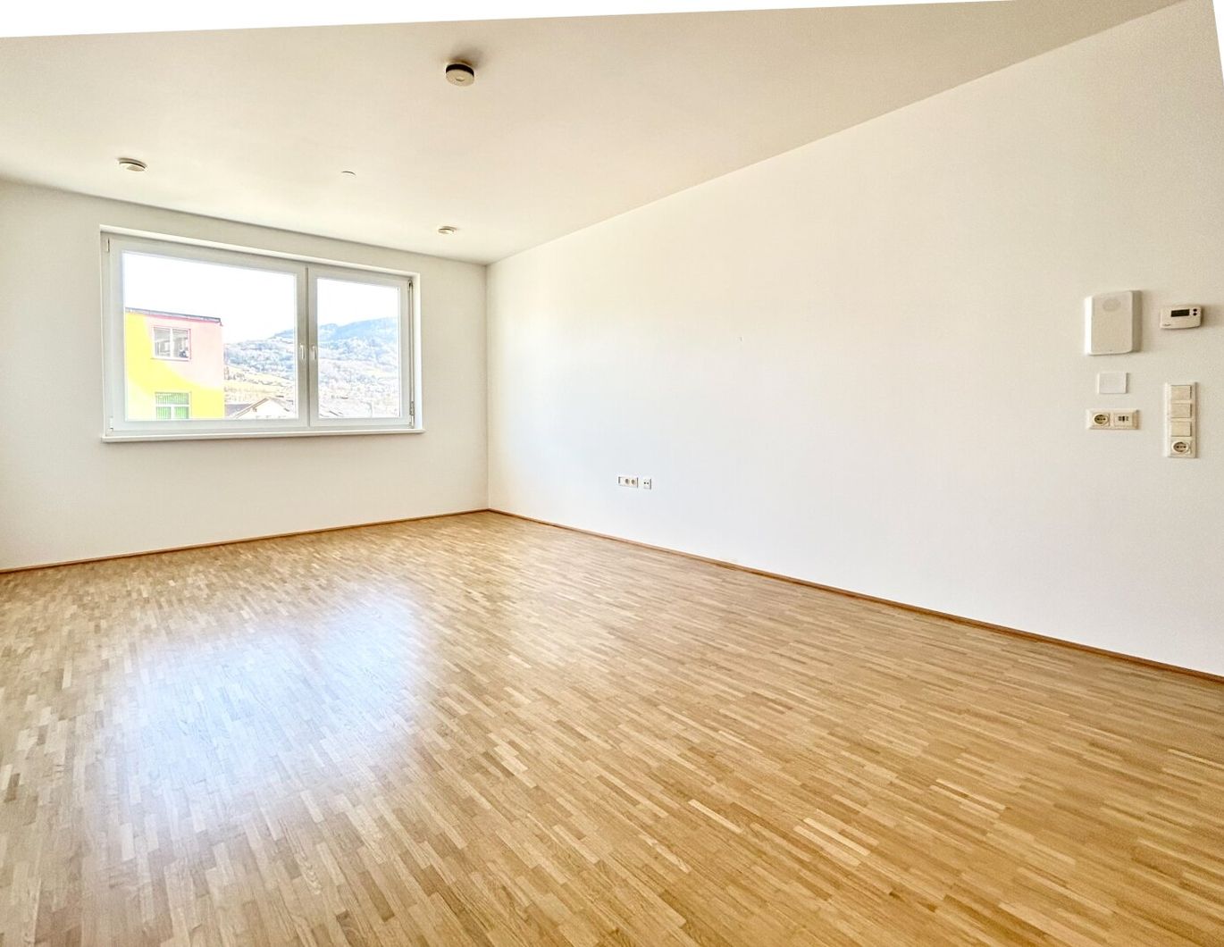 WILLKOMMEN IN IHREM NEUEN ZUHAUSE - BETREUBARE WOHNUNG FÜR EIN SELBSTBESTIMMTES LEBEN MIT SICHERHEIT UND KOMFORT