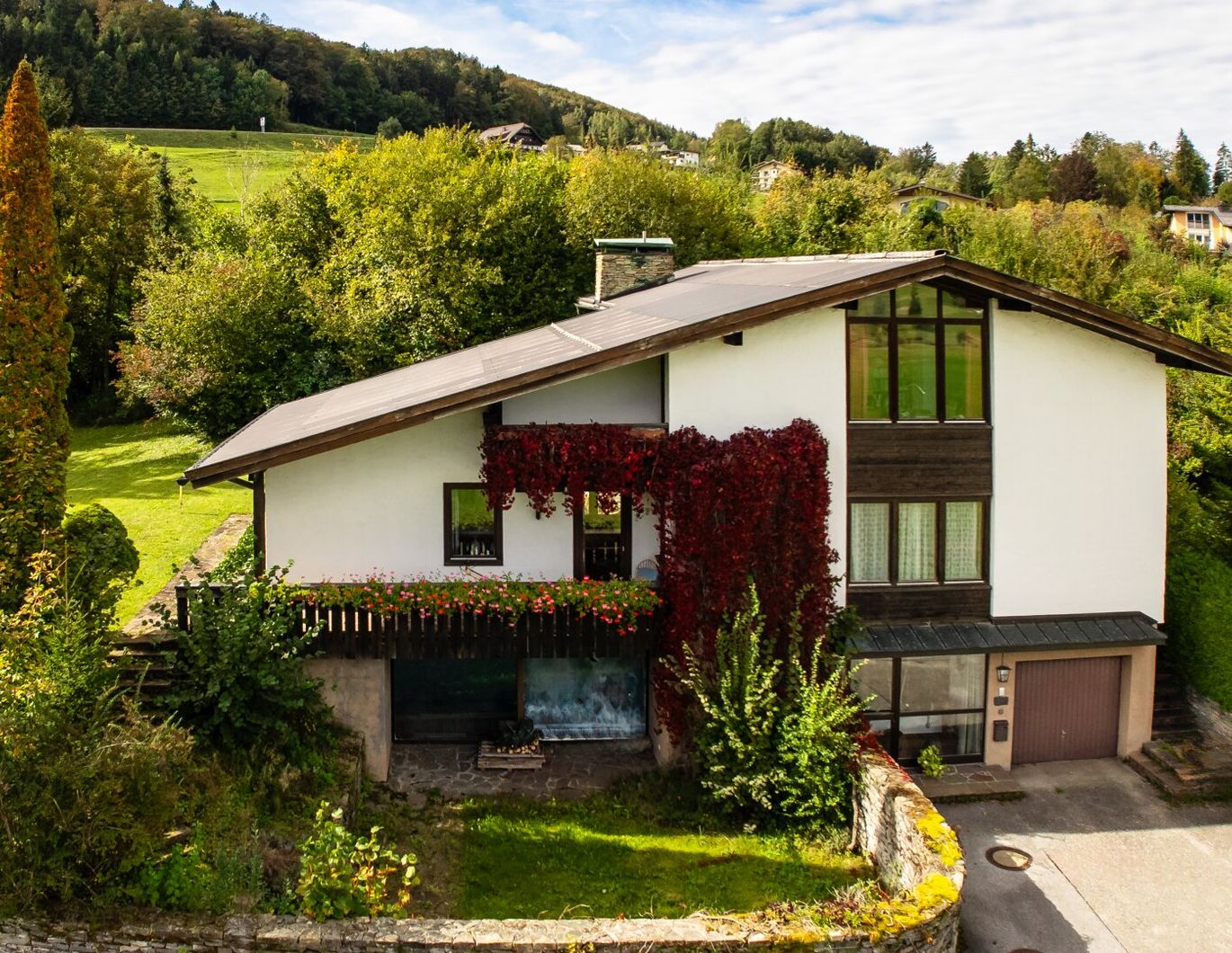 Villa in exponierter Grünlandlage Nähe des Fuschlsees