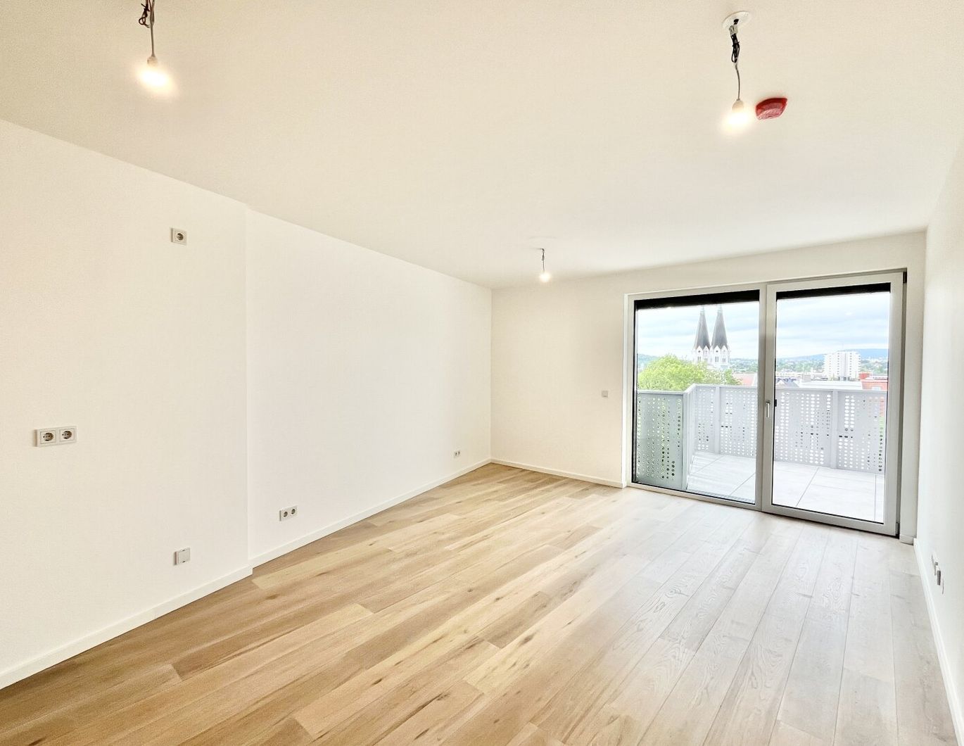 GRÜNBLICK - 3 ZI ERSTBEZUG MIT SÜDBALKON, Gemeinschaftsgarten + TIEFGARAGE IN 1140 WIEN