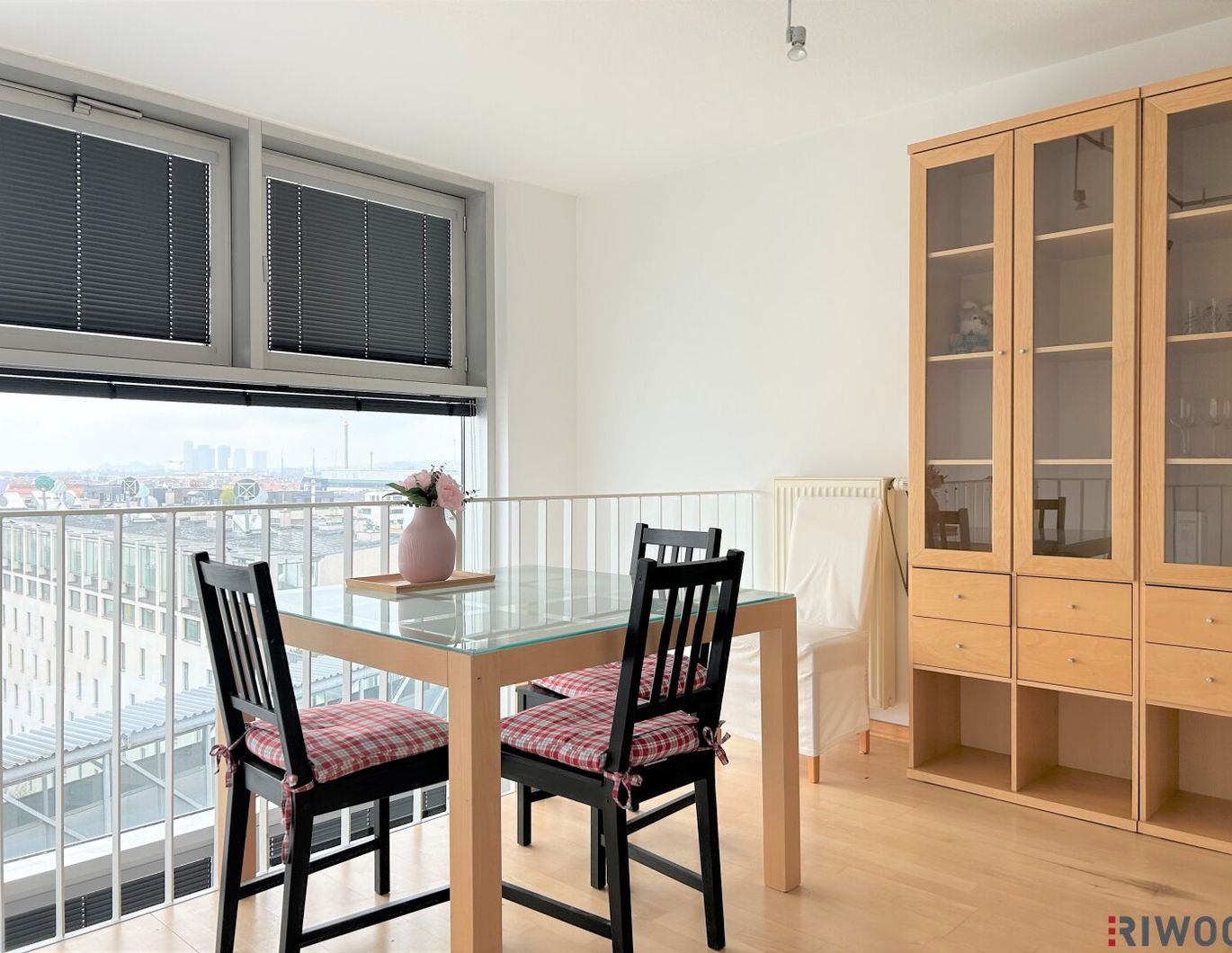 Nähe U1 - Ruhelage - möblierte Maisonettewohnung - bei Station Vorgartenstraße, Messe Wien, WU und Praterstern (U1,U2)