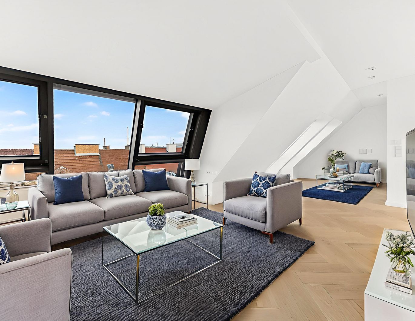 Neue Dachgeschoss Maisonette mit Terrasse nahe Schönbrunn