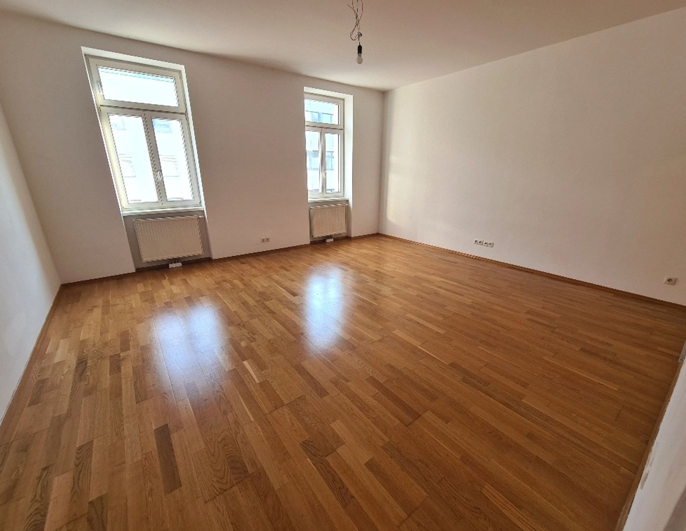 Top aufgeteilte/befristet vermietete 2-Zimmer-Wohnung!