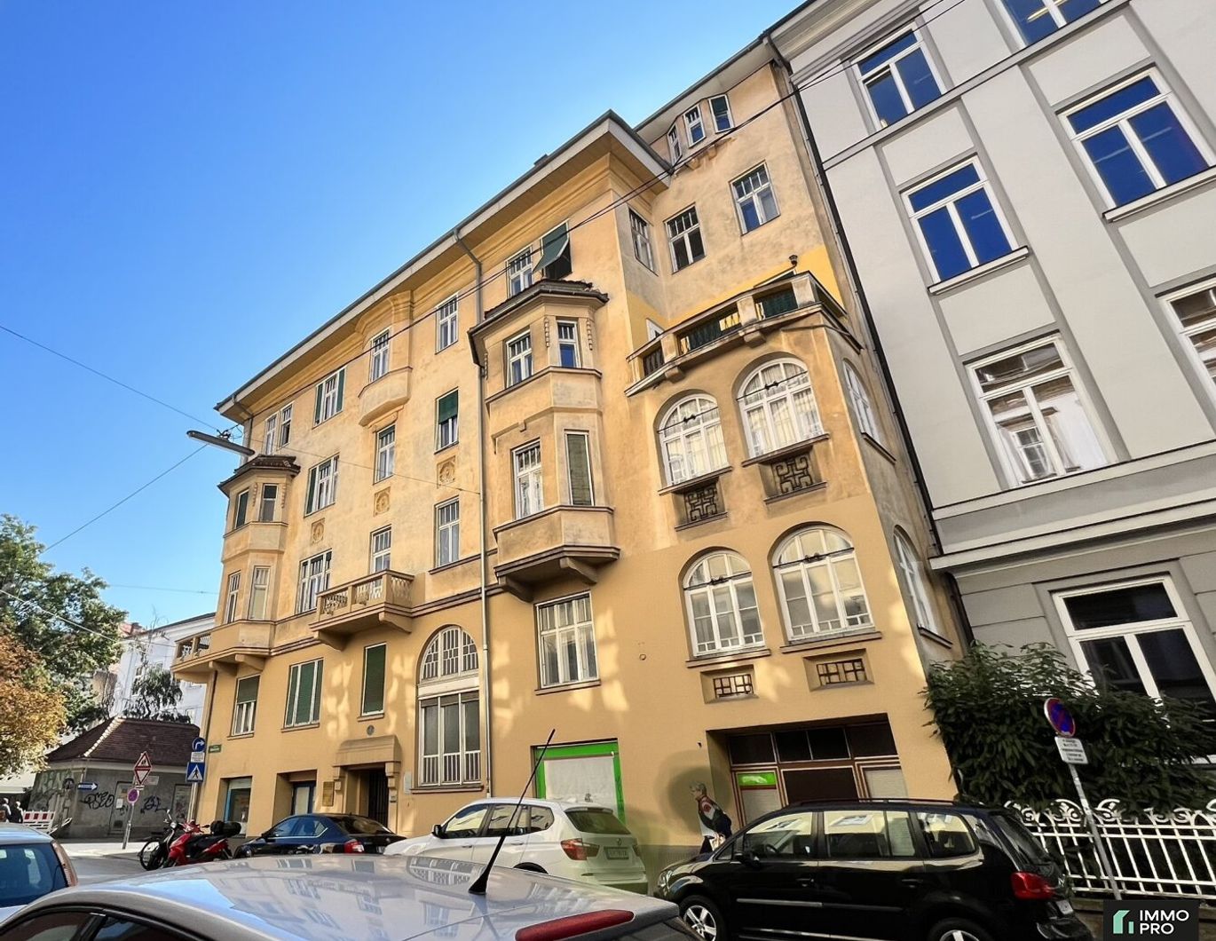 2-Zimmer-Altbauwohnung plus Küche zu vermieten - innere Stadt!