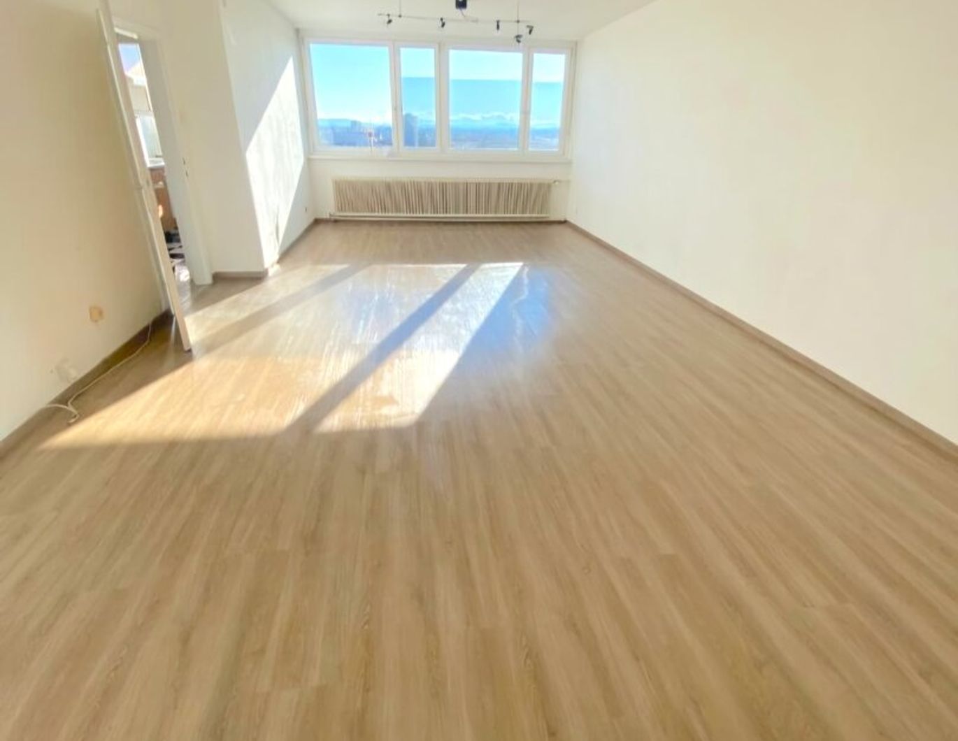 Lichtdurchflutete 3-Zimmer-Wohnung mit Weitblick über Graz - 84 m² in zentraler Lage! Interessant für Eigennutzer und Anleger!