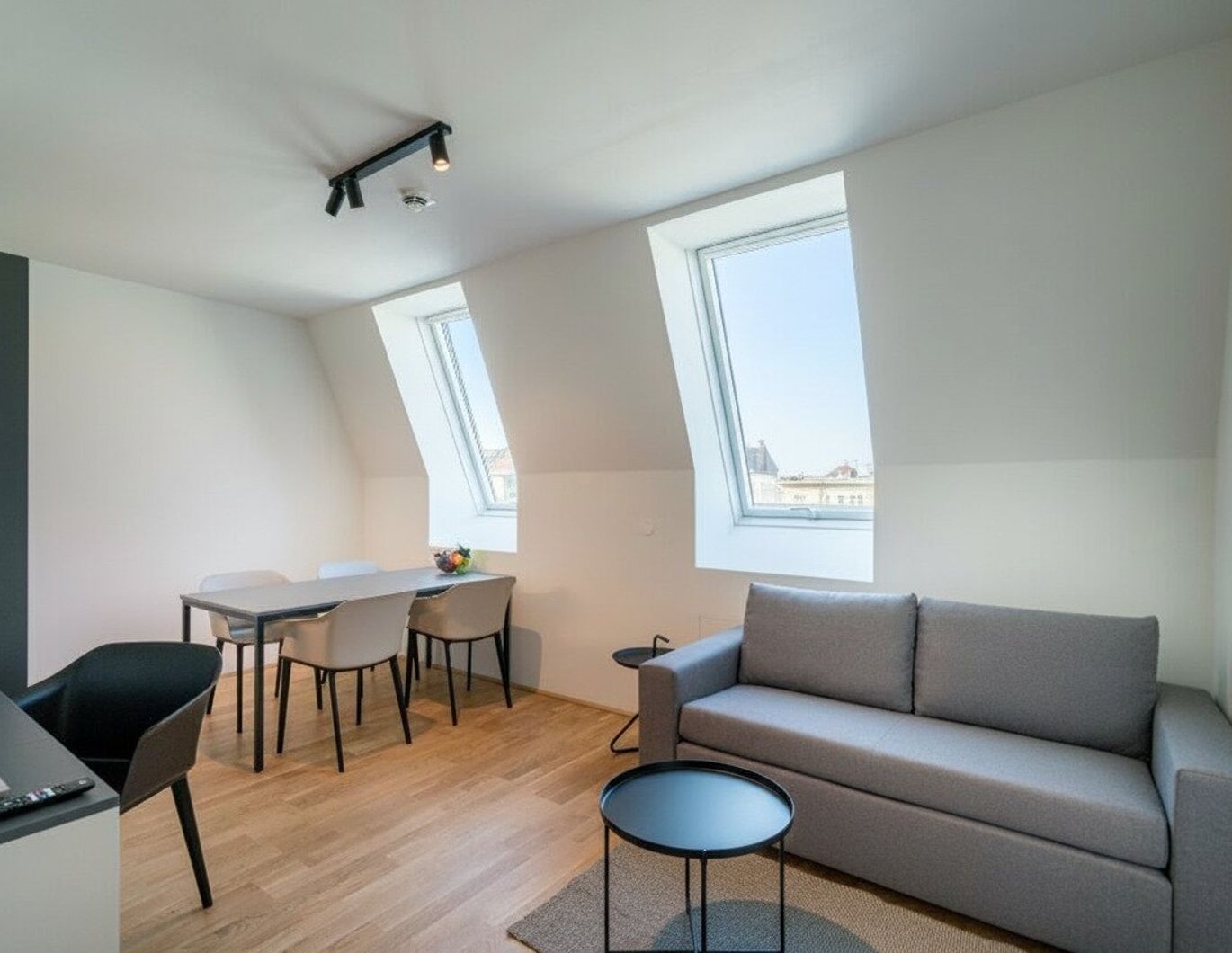 Kompakte 2-Zimmer DG-Wohnung