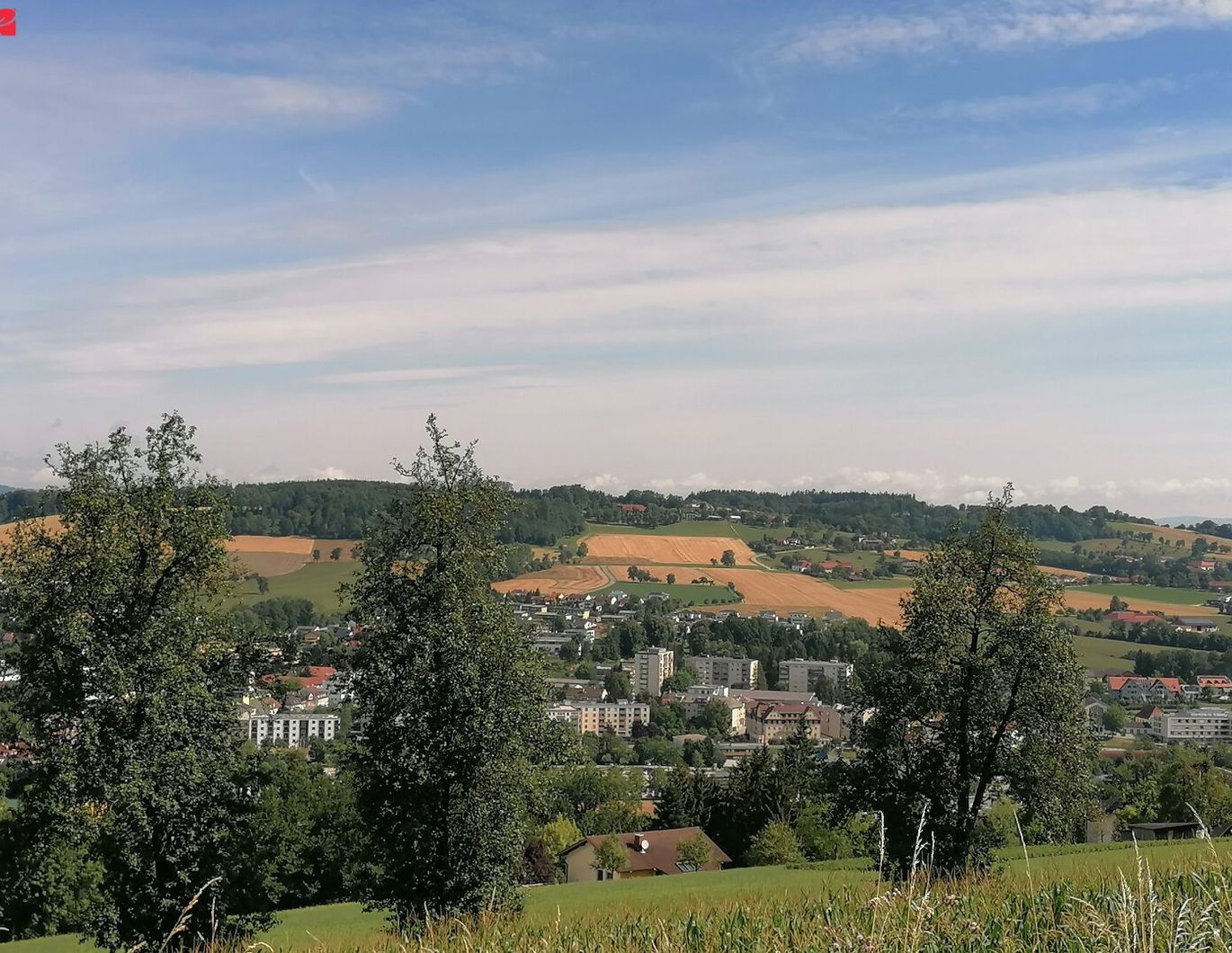 Exklusives Anwesen mit Panoramablick und vielseitigem Potenzial