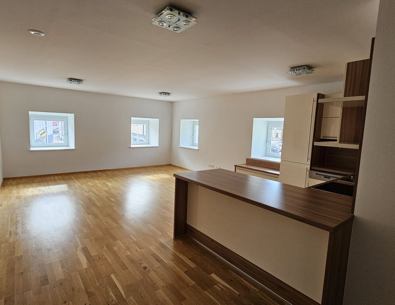 NEUER PREIS !!! Geräumige 3 Zimmer Wohnung im Herzen von Thalgau