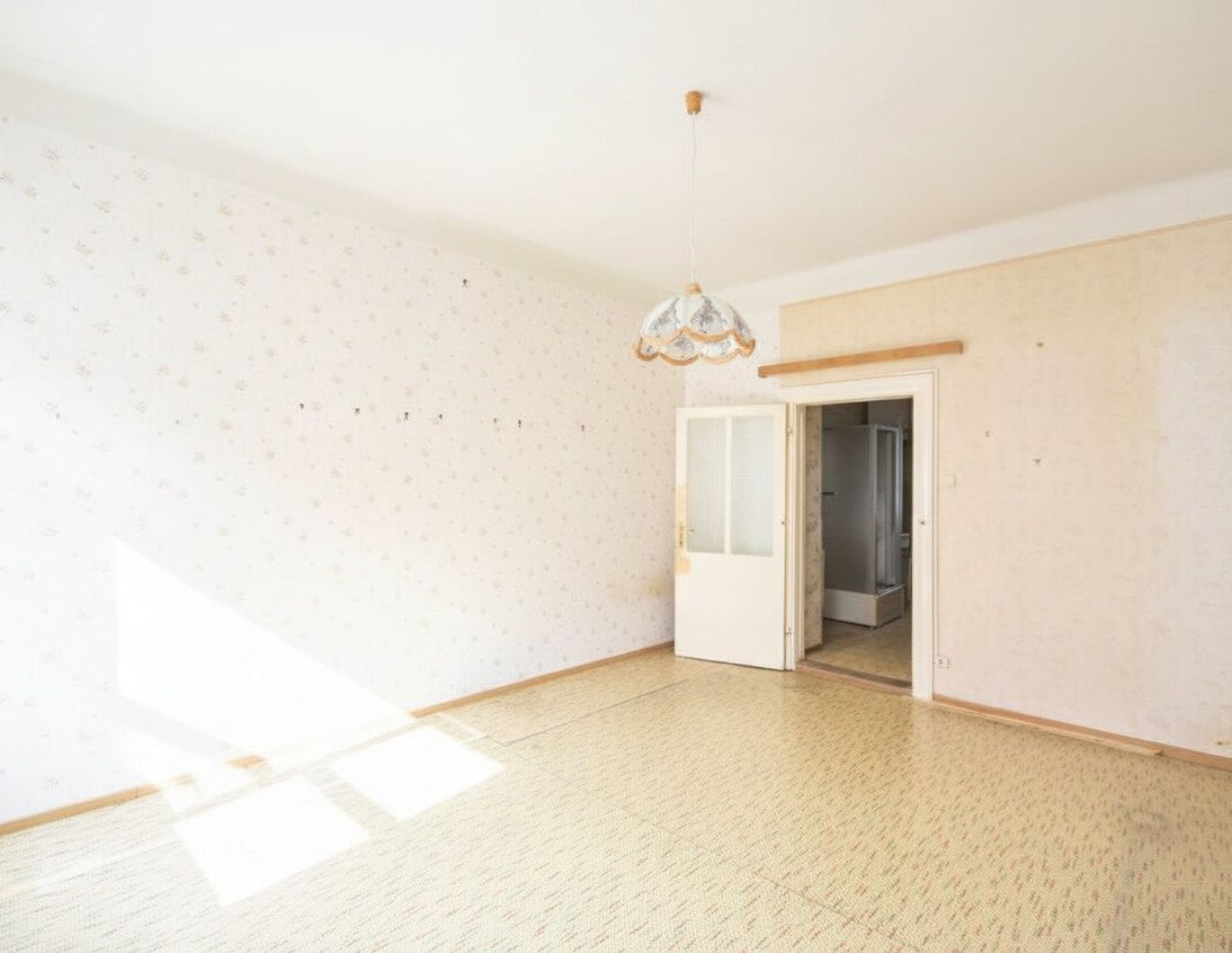 Sanierungsbedürftige Kleinwohnung im 16. Bezirk