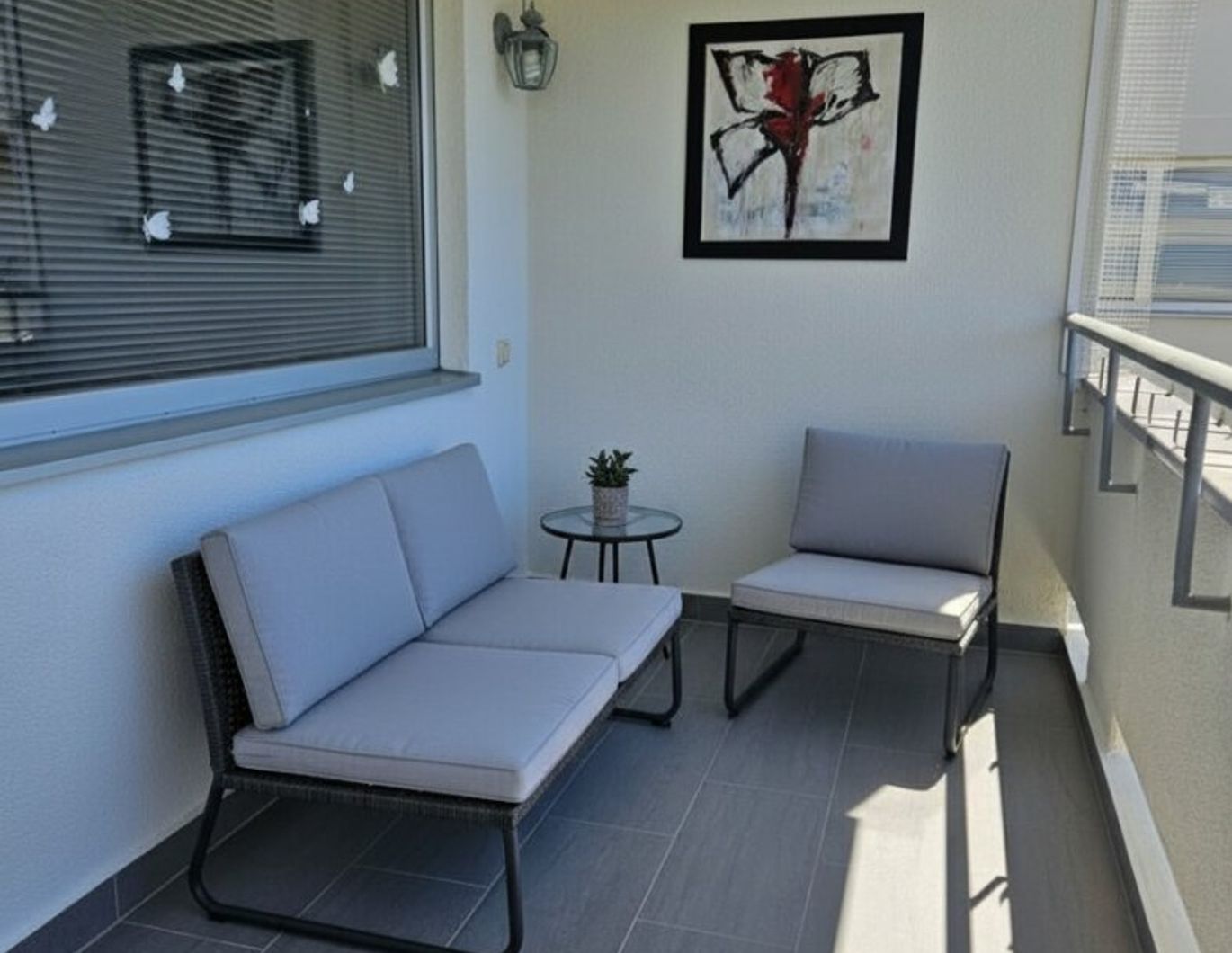 Großzügig geschnittene 3 Zimmer Wohnung mit Weitblick!