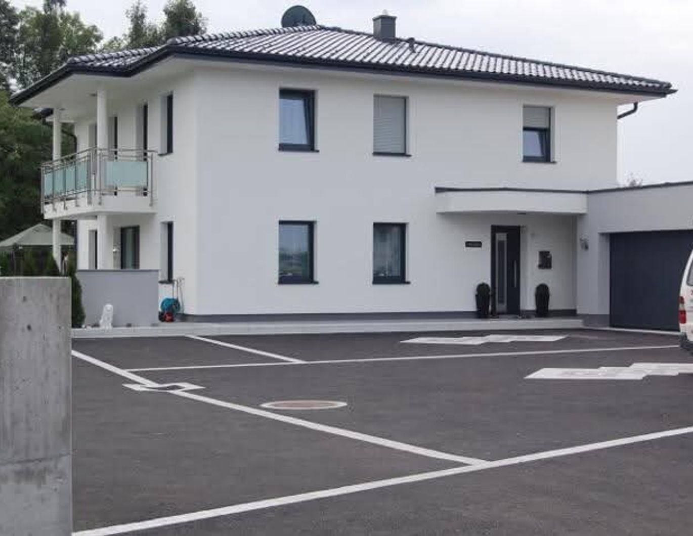 Exklusives Wohnensemble mit Einfamilienhaus und Bungalow - Wohnen auf höchstem Niveau in idyllischer Lage