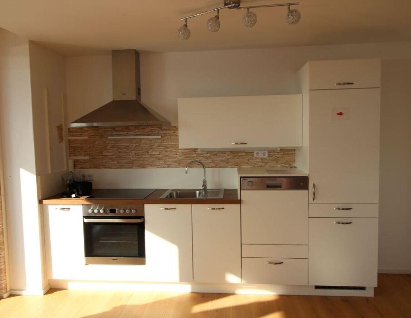 TOLLE 2 ZIMMERWOHNUNG MIT TERRASSE UND GARTENANTEIL IM GRÜNEN - TOP 29