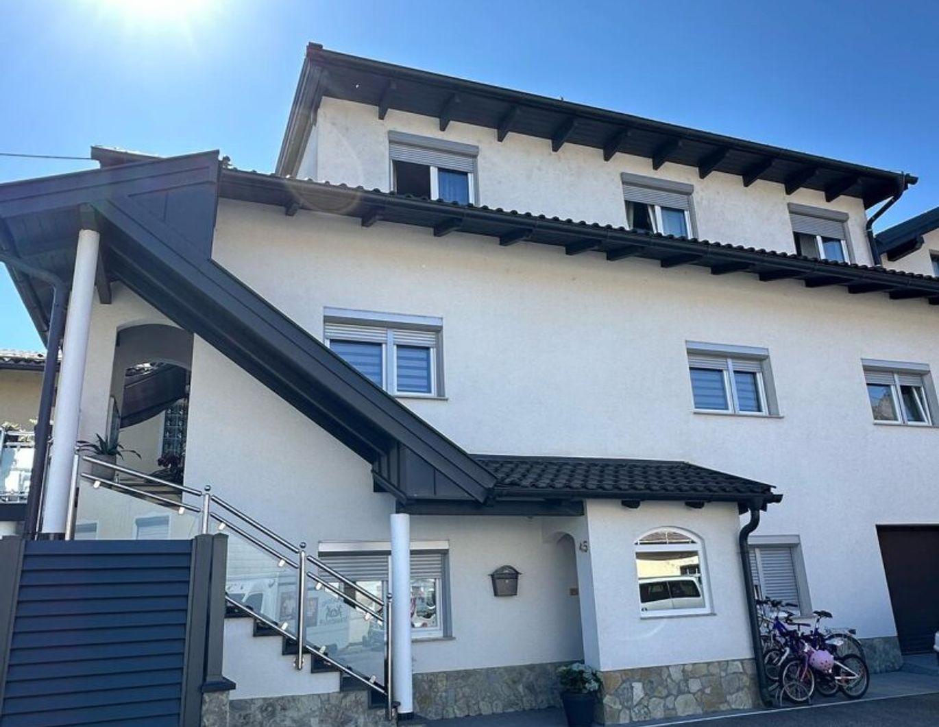 Traumhaftes Mehrfamilienhaus in Altheim   ‍  ‍  ‍
