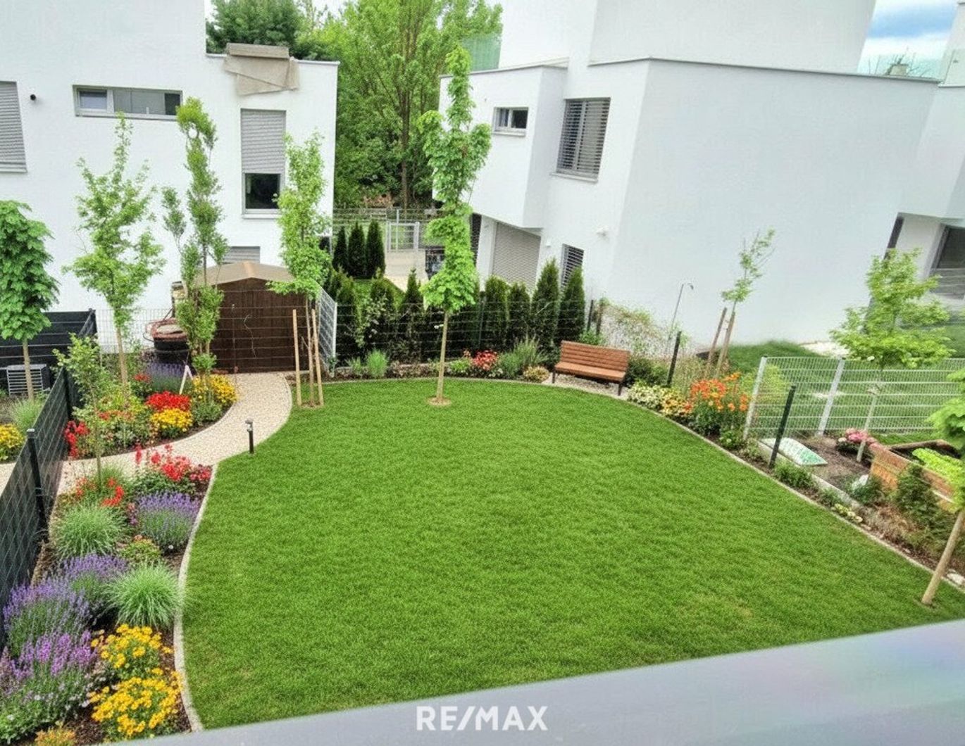 REIHENHAUS an der STADTGRENZE