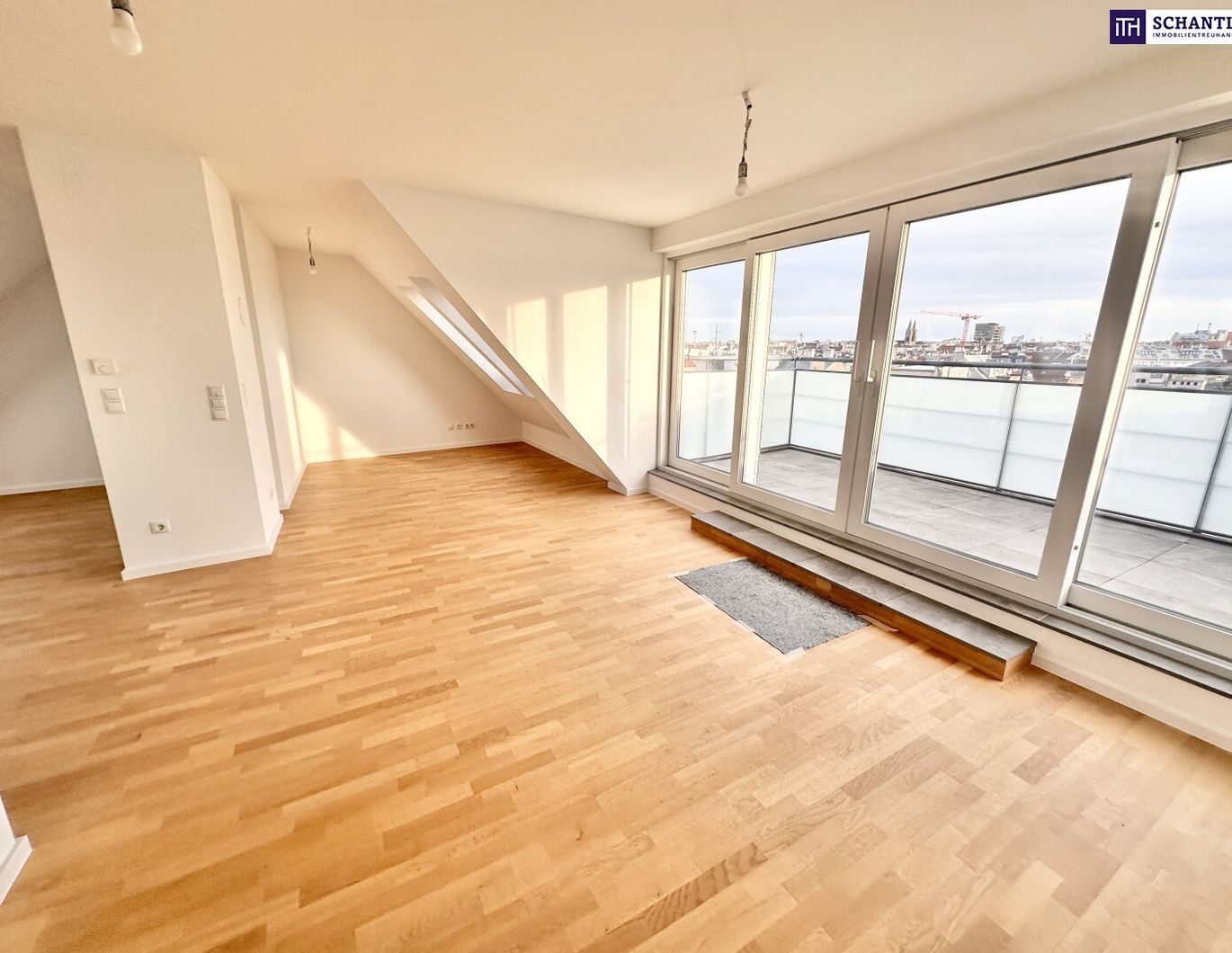 ERSTBEZUG! Dachgeschosswohnung in Top Lage ++ Maisonette ++ 2 Südterrassen ++ Spektakuläre Aussicht ++ Klimaanlage ++ Fußbodenheizung