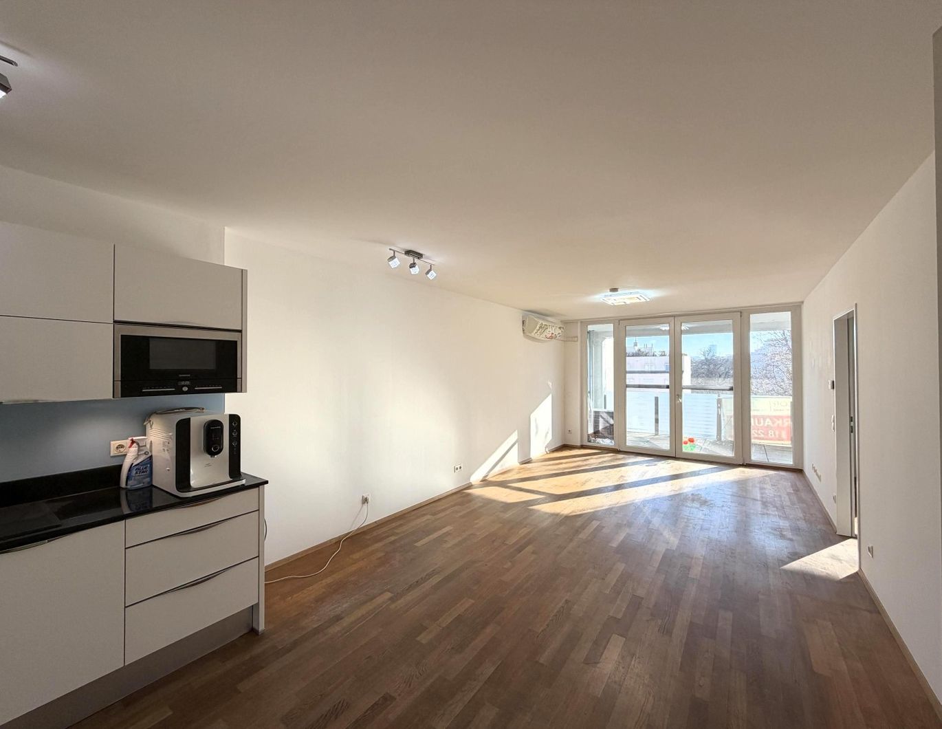 Moderne TerrWhg, Klima+FB-Heizung, inkl. Küche, Einbauten+PP // Modern terrace apt., AC+fl.-heating, incl. kitchen, fittings+Parking //