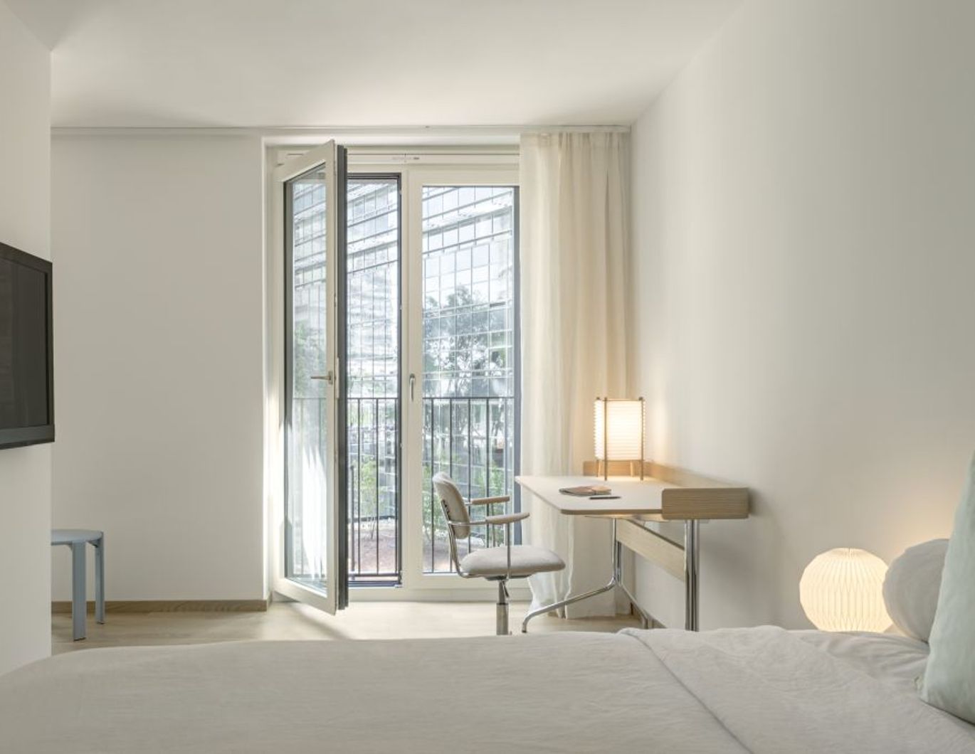 Sonnige 1 1/2 Zimmer-Wohnung - Erstbezug in den DC Flats - zu mieten in 1220 Wien