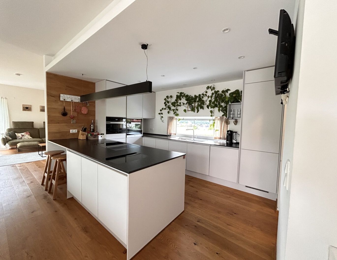 Süd-Weststeiermark-Nähe Waldschachersee: Traumhaftes Einfamilienhaus mit nachhaltiger Energieversorgung! Viel Platz für Ihre Lieben mit höchstem Wohnkomfort! Garage!