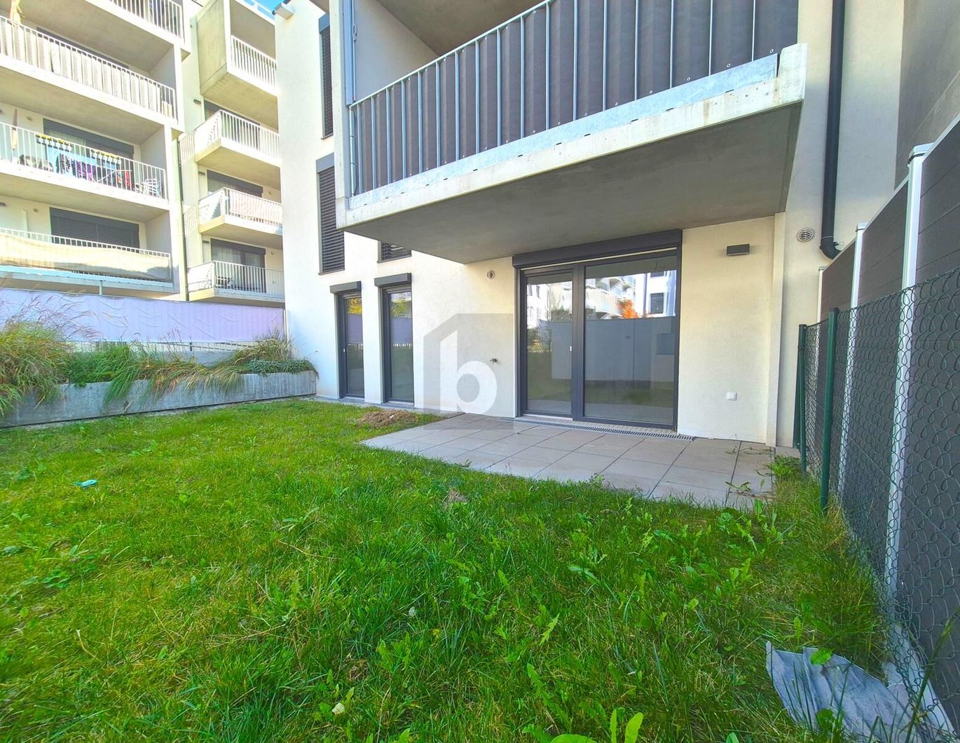 GRÜNE STADTOASE - EXKLUSIVES WOHNERLEBNIS MIT EIGENEM GARTEN